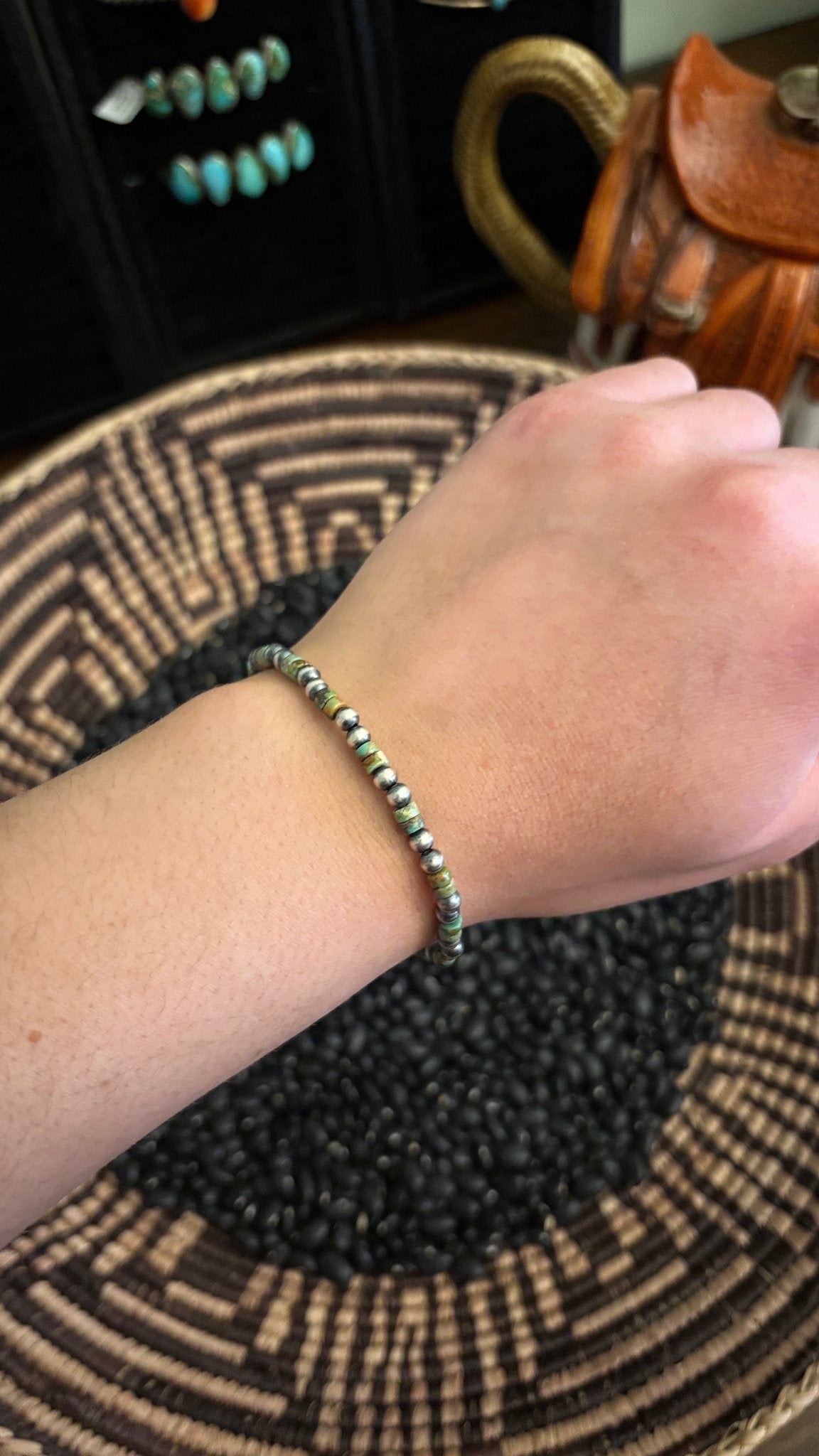 4MM GREEN TURQUOISE HEISHI STRETCH BRACELET - Shop Avnu