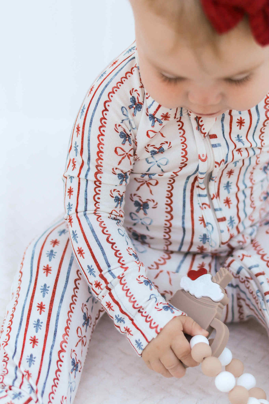 Candy Cane Lane Bamboo Christmas Pajamas - Zippy - Shop Avnu