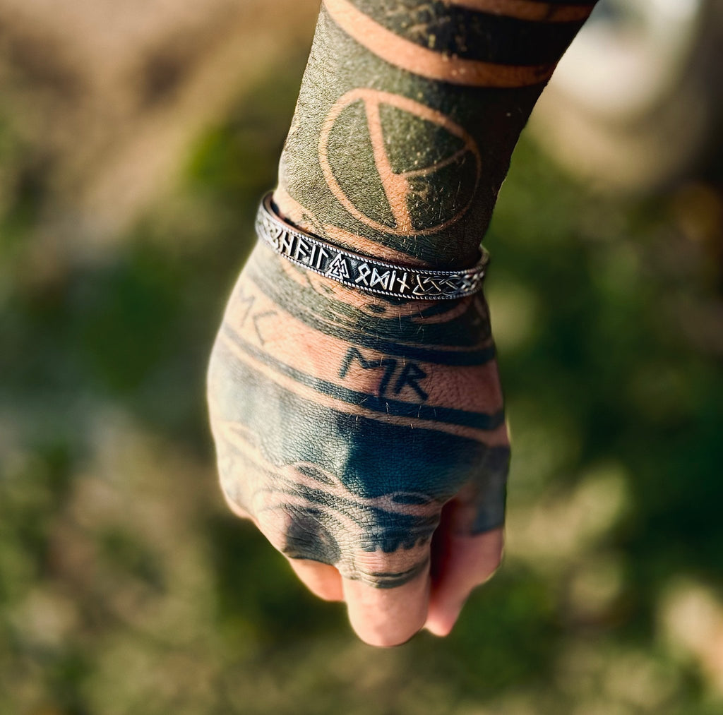 “Hail Odin” Runic Bracelet - Shop Avnu