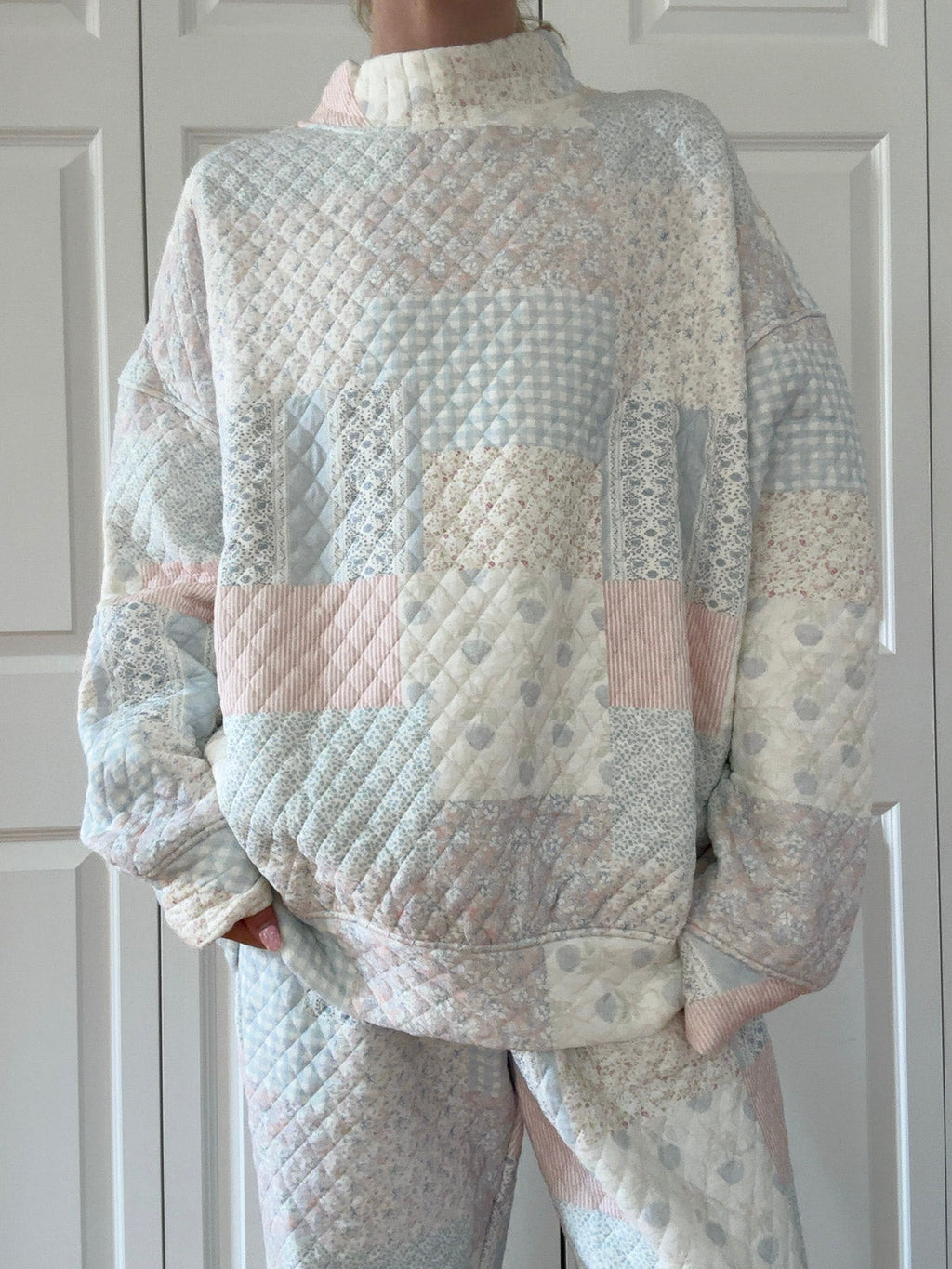 Shades Of Blue Quilted Pastel Mockneck Sweatshirt