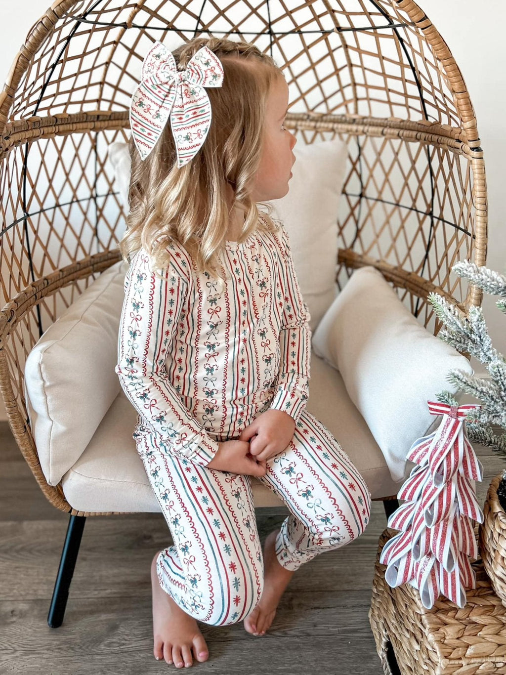 Candy Cane Lane Bamboo Christmas Pajamas - 2pc Set - Shop Avnu