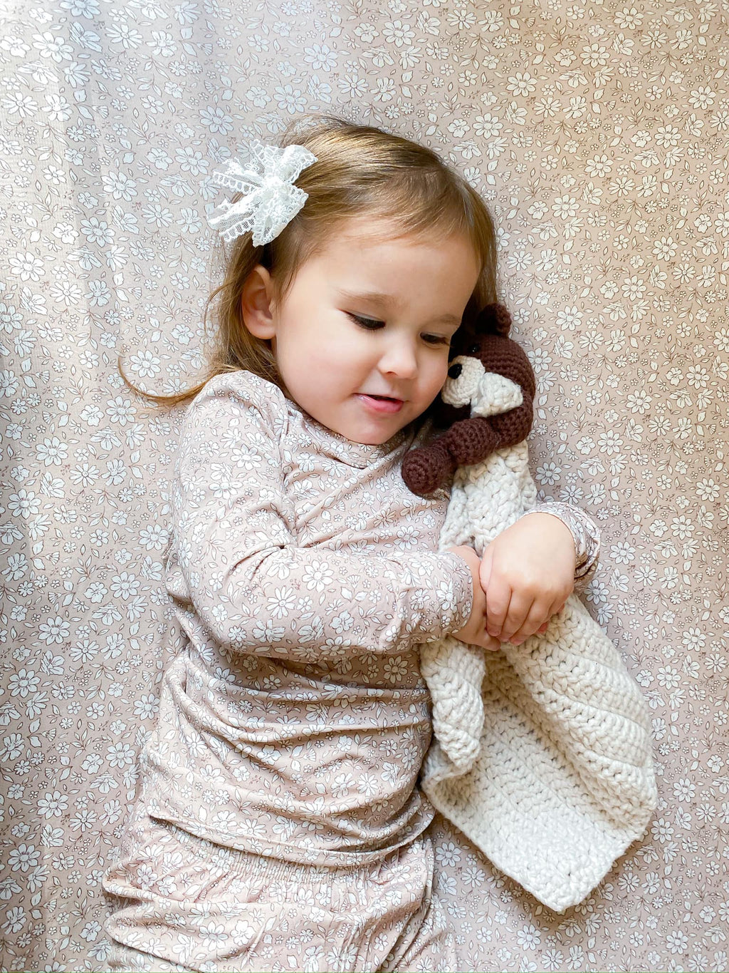 Dainty Ditsy Bamboo Crib Sheet - Shop Avnu