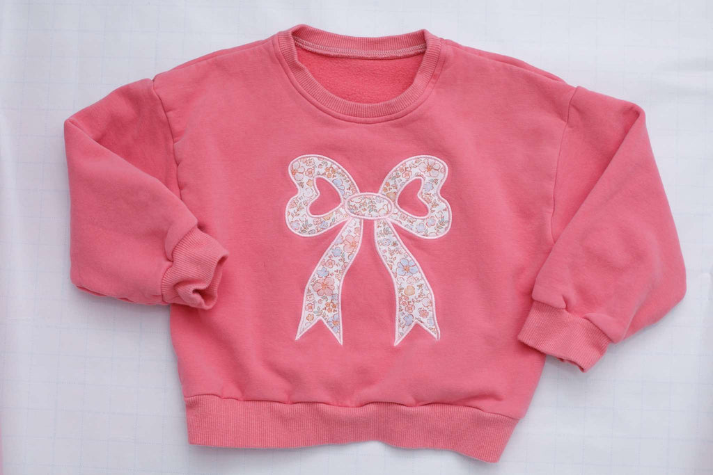 Applique Floral Bow Crewneck Sweatshirt - Shop Avnu