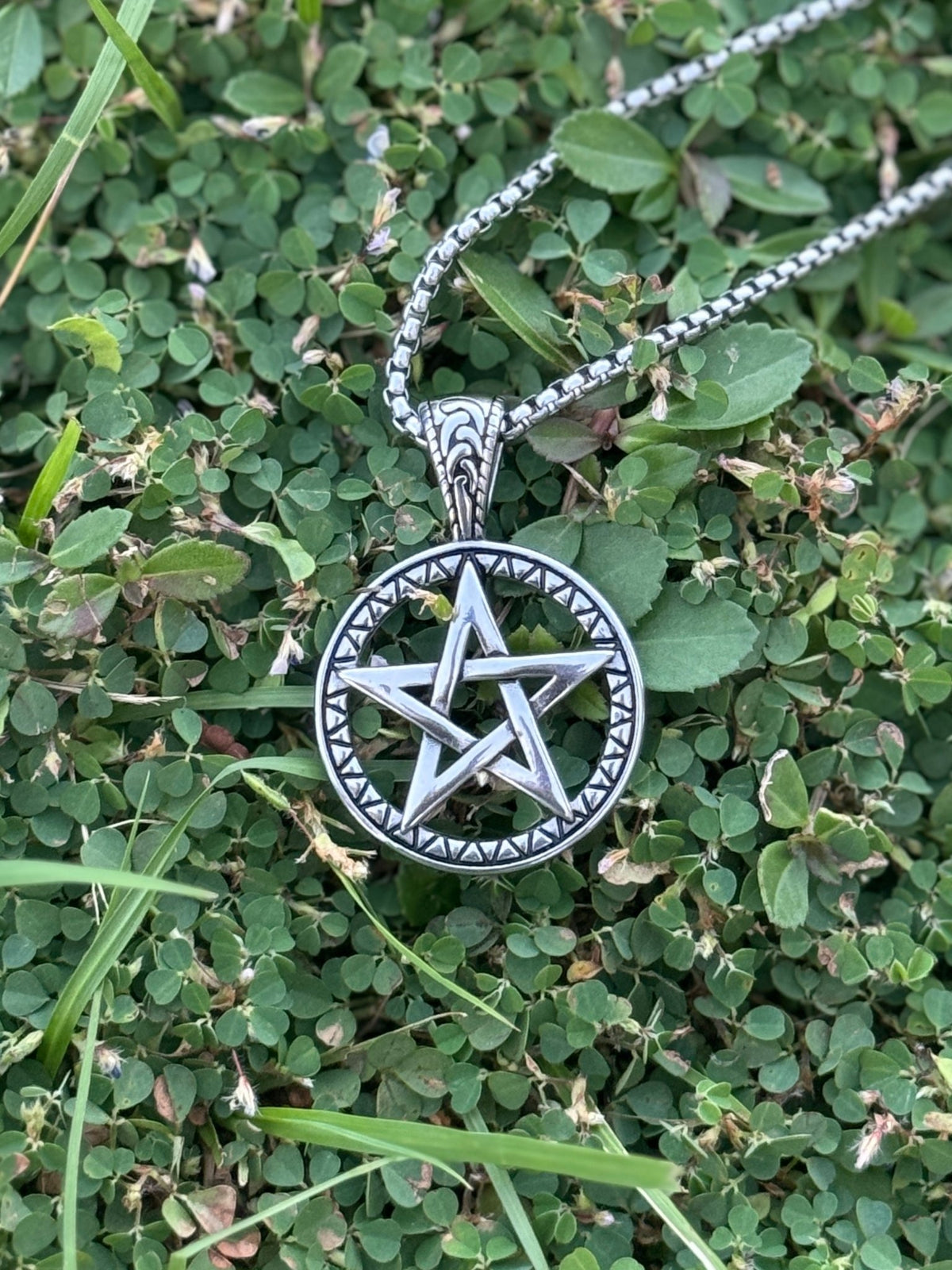 Modern Pentacle Necklace - Shop Avnu