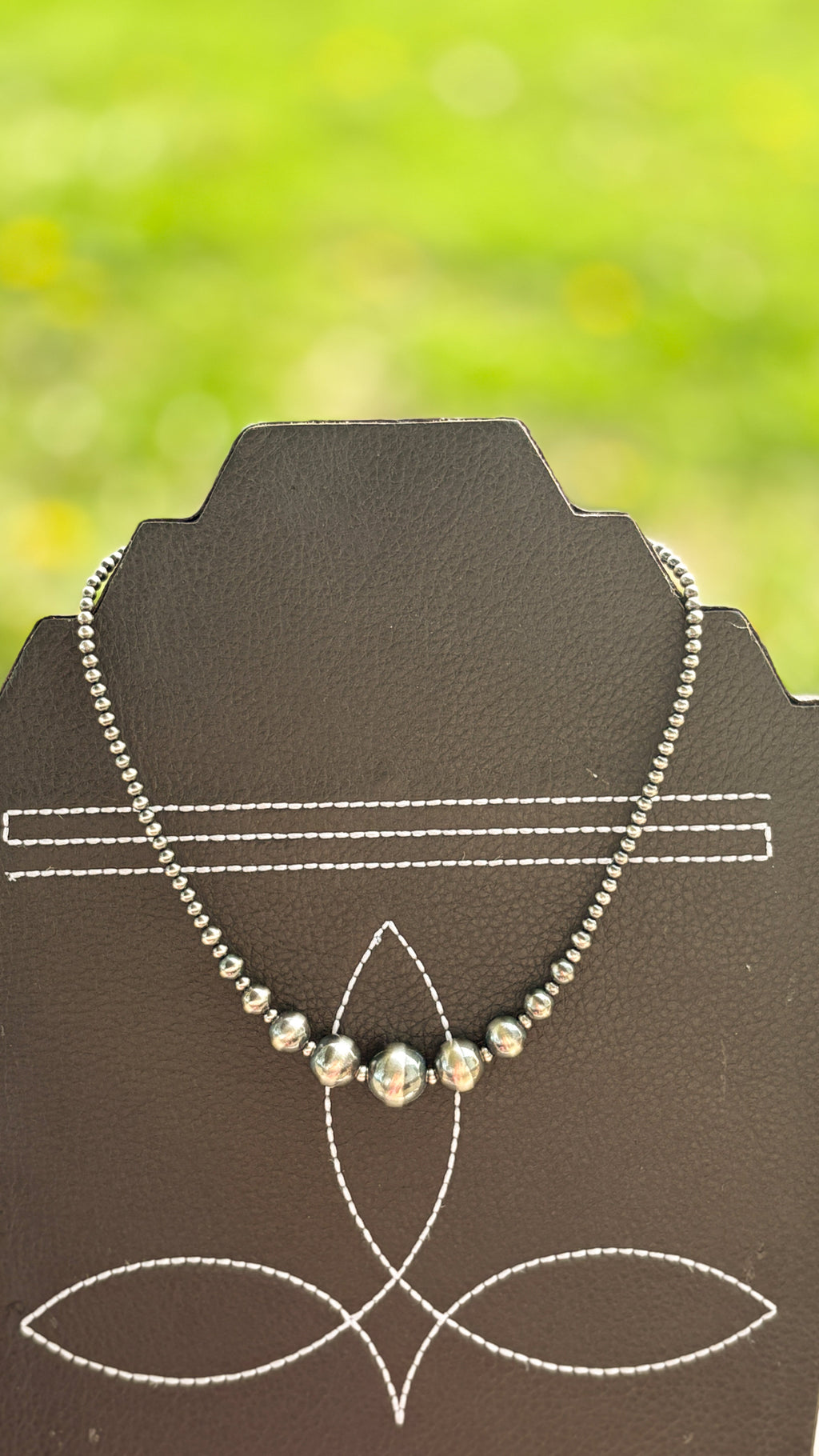 BIG PAPA GRADUATED PEARL CHOKER