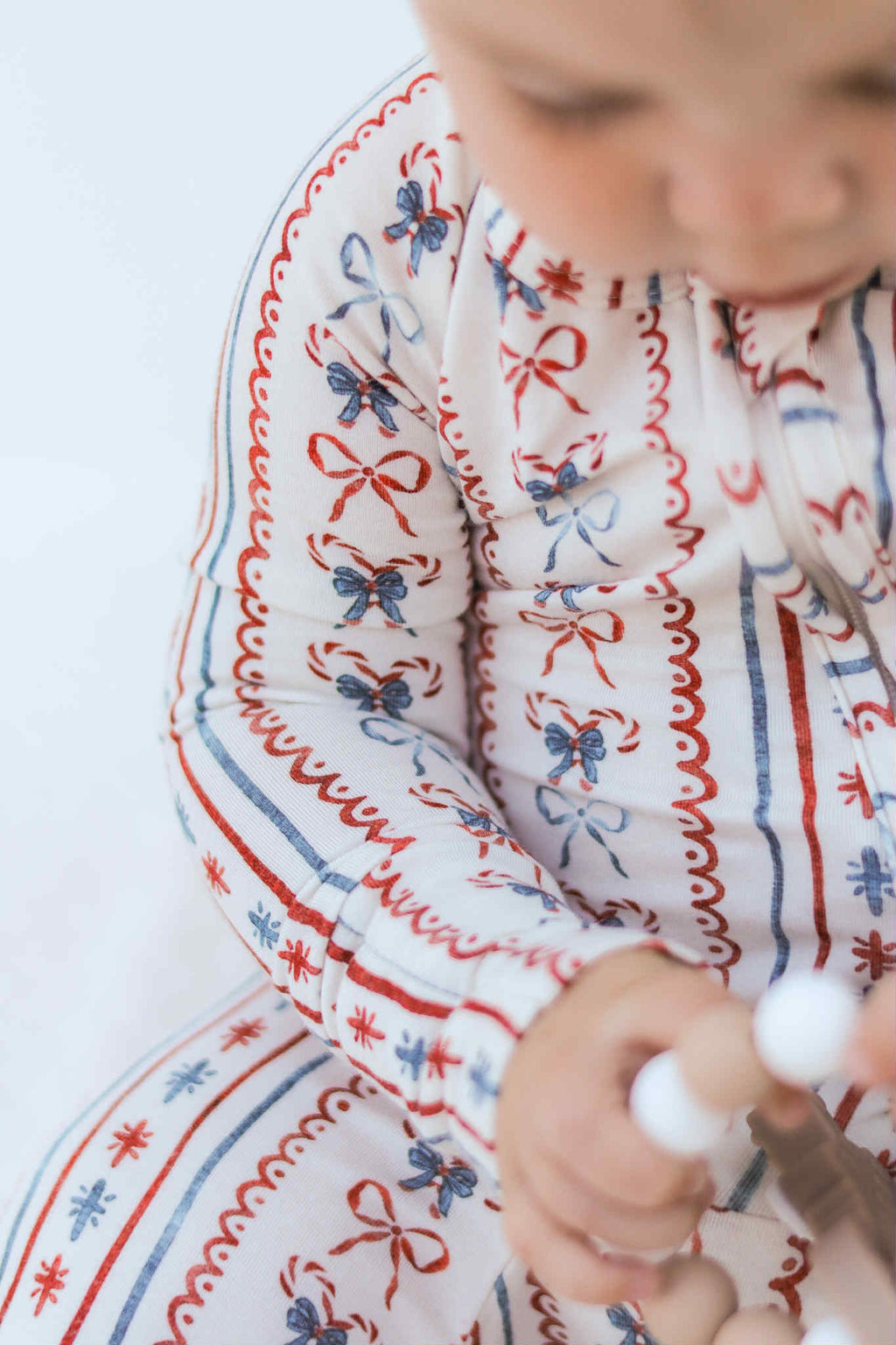 Candy Cane Lane Bamboo Christmas Pajamas - Zippy - Shop Avnu
