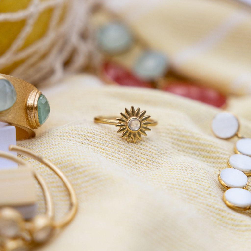 Anemone's Charm Ring - Shop Avnu