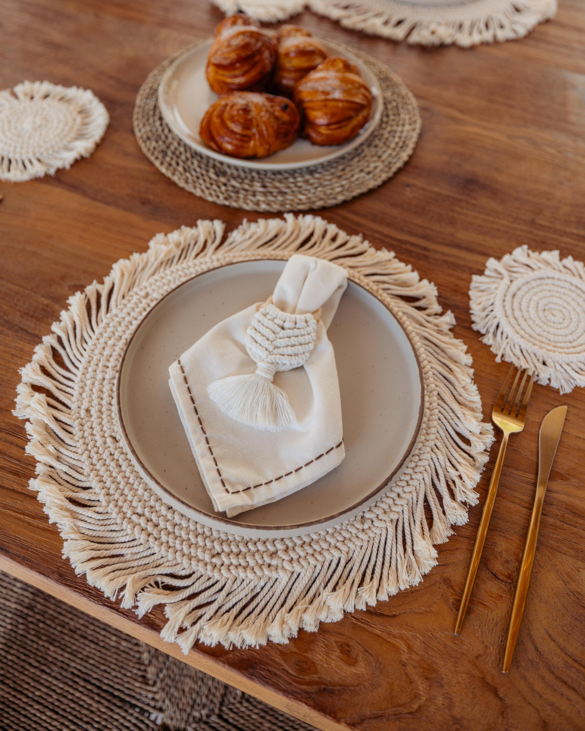 Round Macrame Placemat and Coaster Set of 4