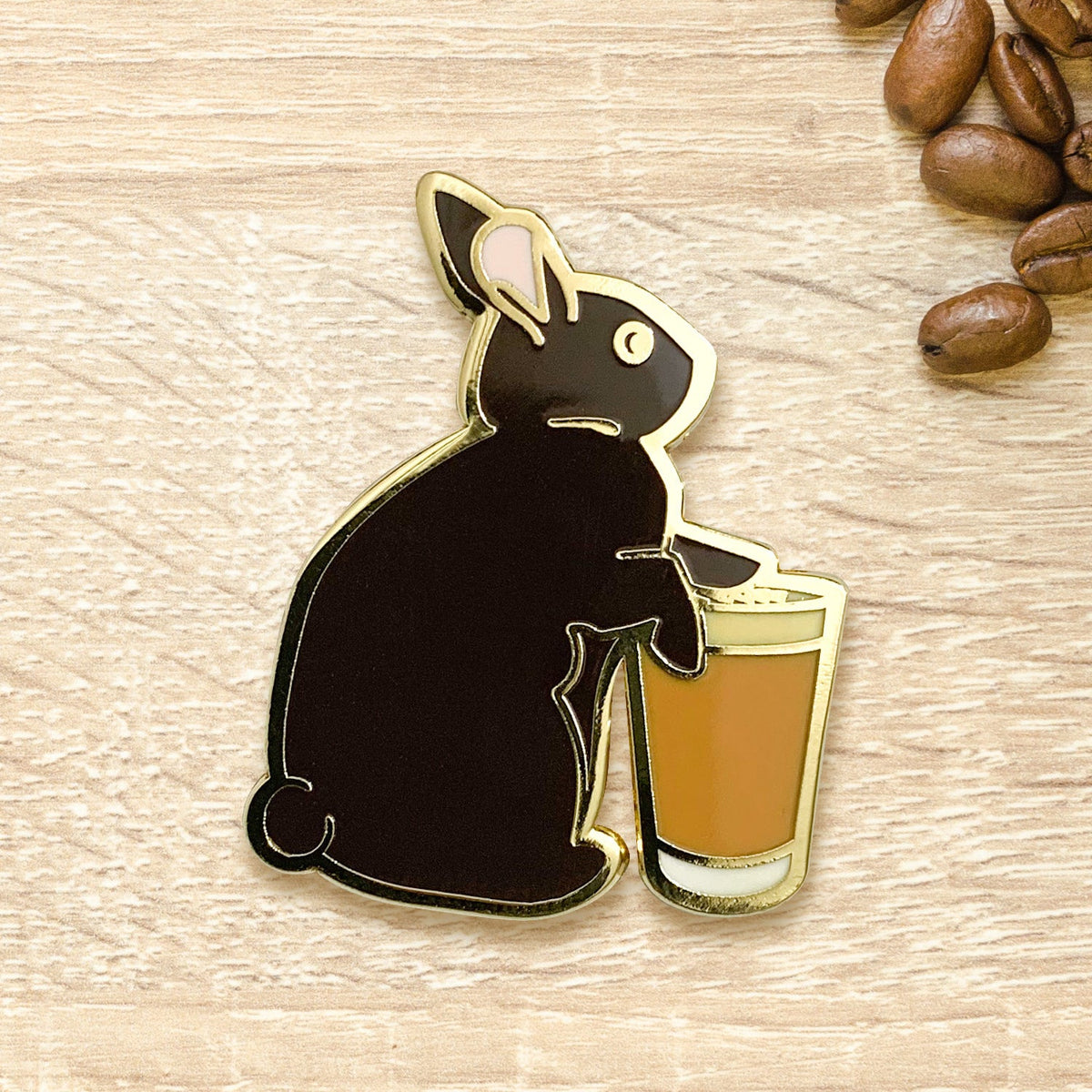 Alaska Rabbit x Latte Pin - Shop Avnu