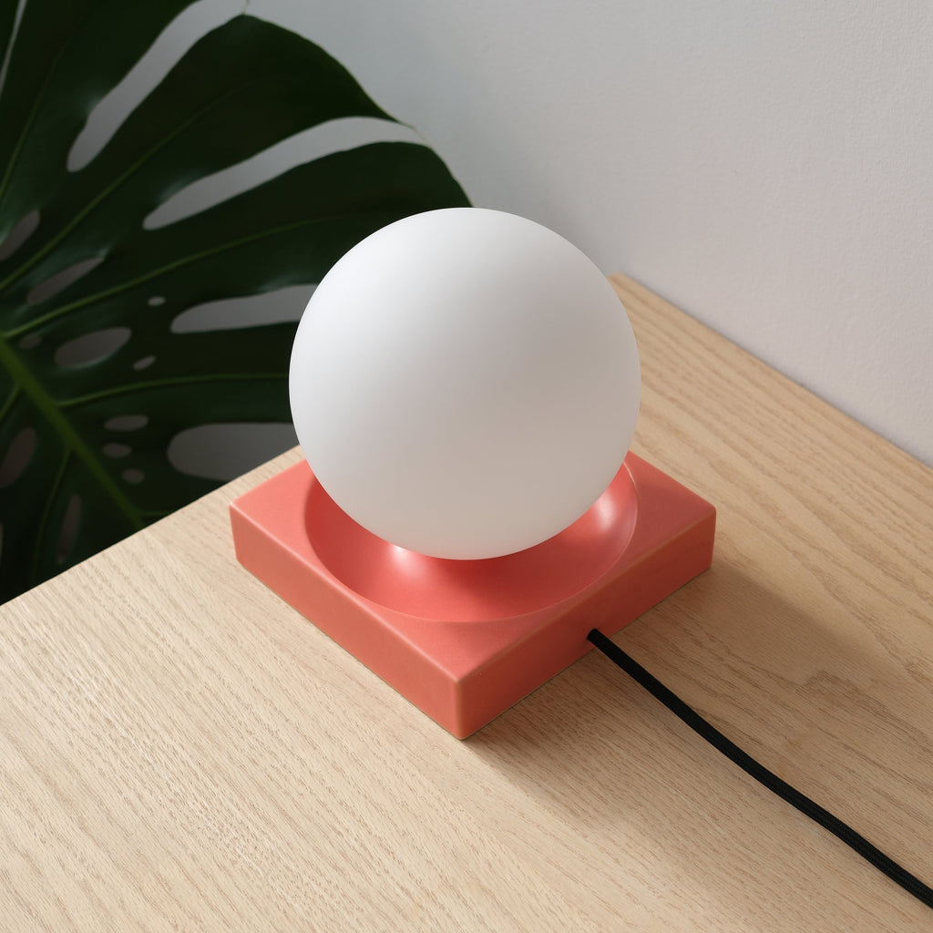 Cubic Table Lamp