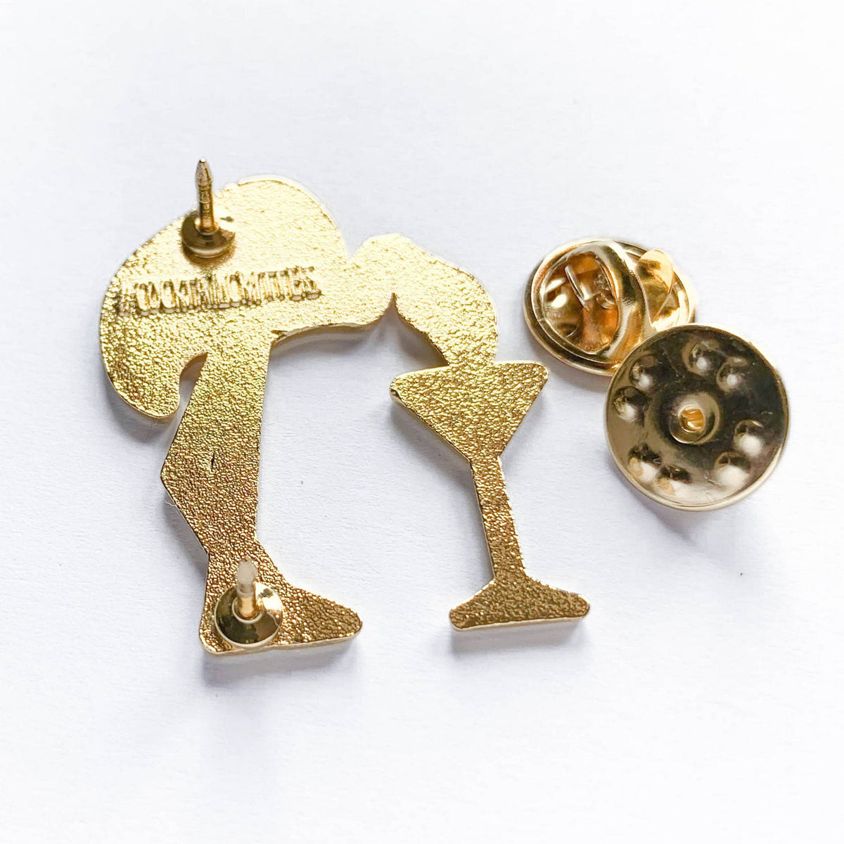 Flamingo x Cosmopolitan Pin - Shop Avnu