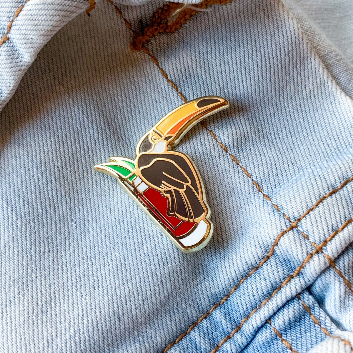 Toucan x Jungle Bird Pin - Shop Avnu
