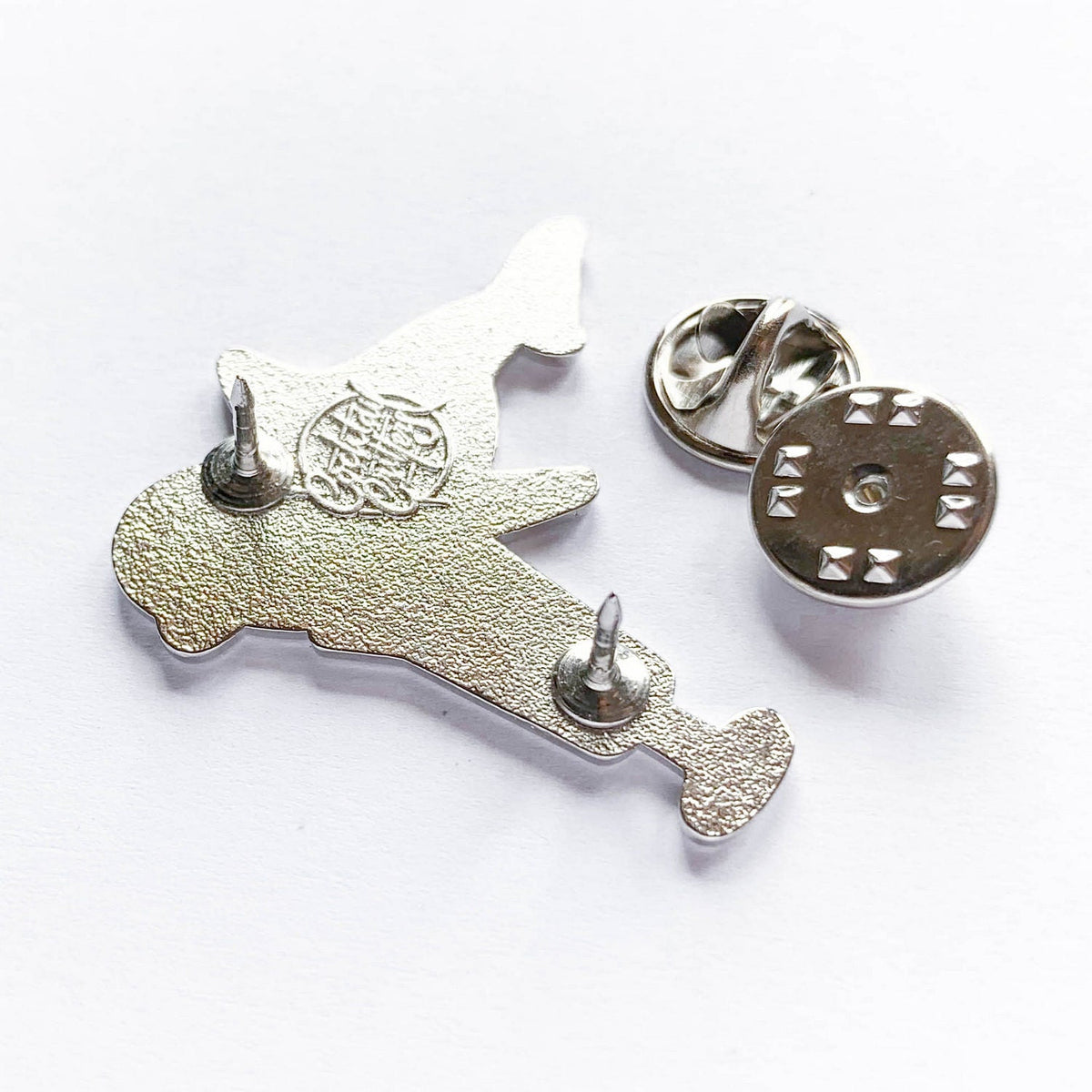 Dolphin x Blue Hawaiian Pin - Shop Avnu