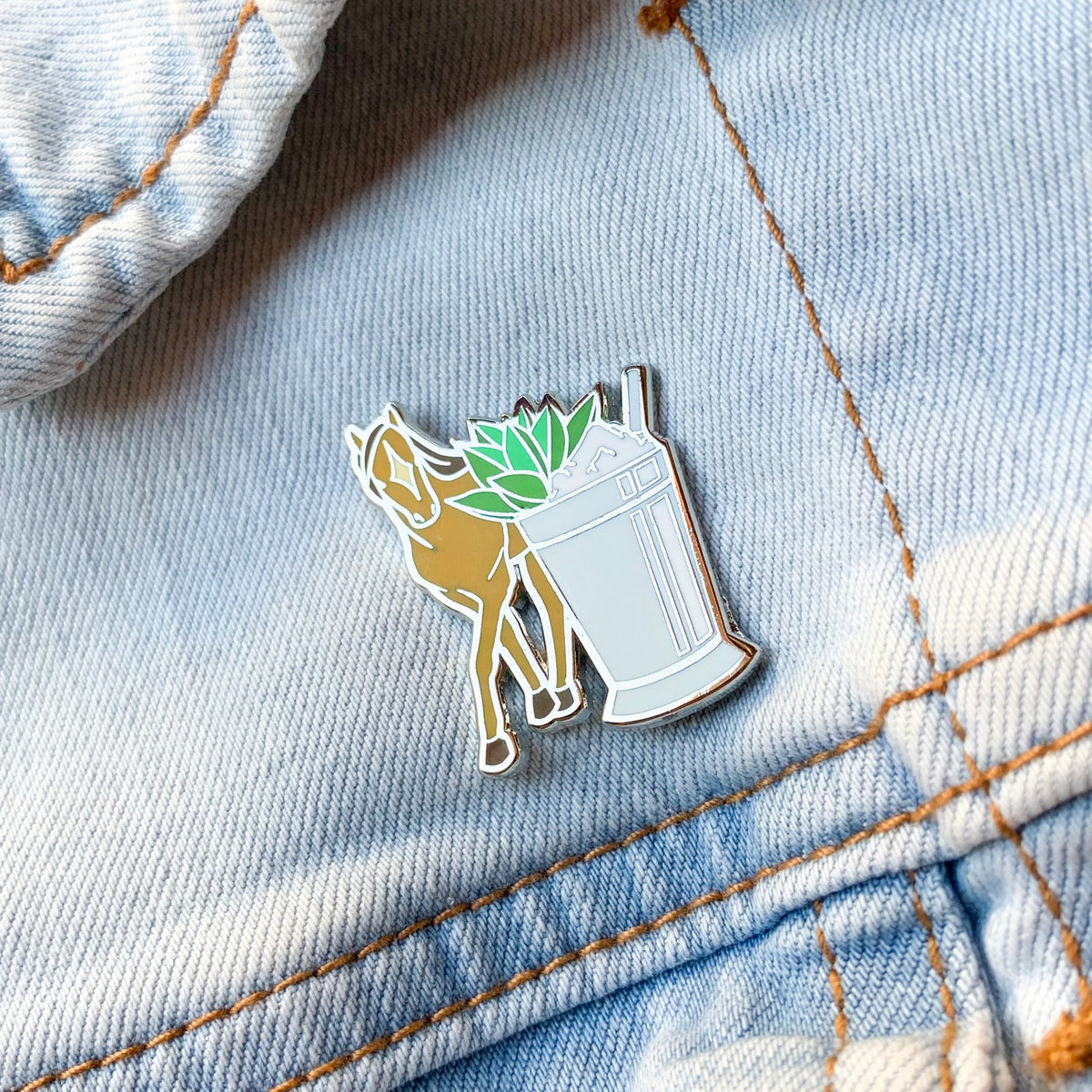 Horse x Mint Julep Pin - Shop Avnu