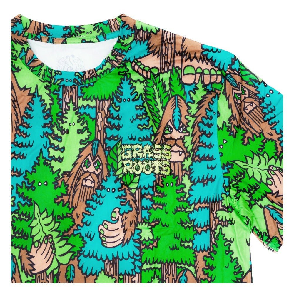 Bigfoot In The Woods Green T Shirt - Shop Avnu