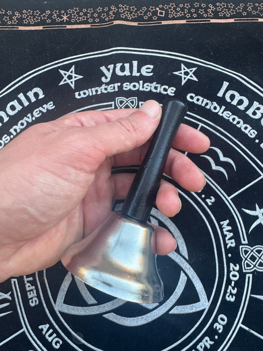 Silver Bell - Shop Avnu