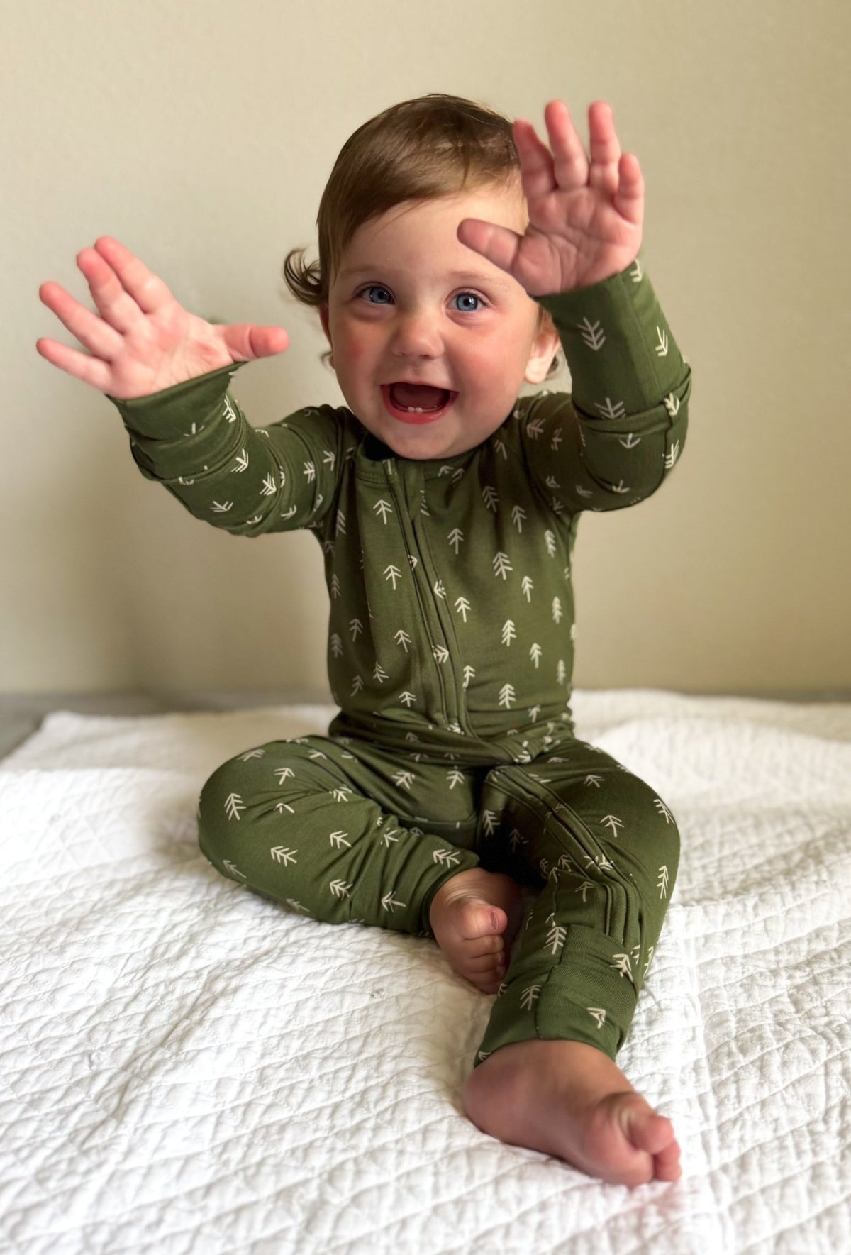 Christmas Tree Bamboo Pajamas - Zippy - Shop Avnu