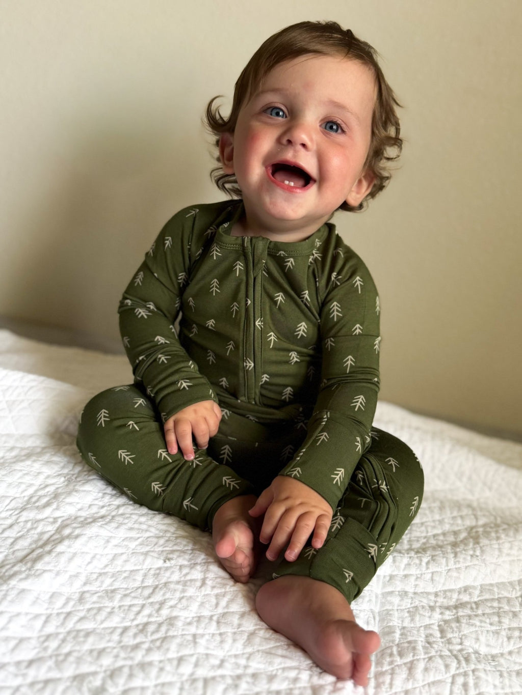 Christmas Tree Bamboo Pajamas - Zippy - Shop Avnu