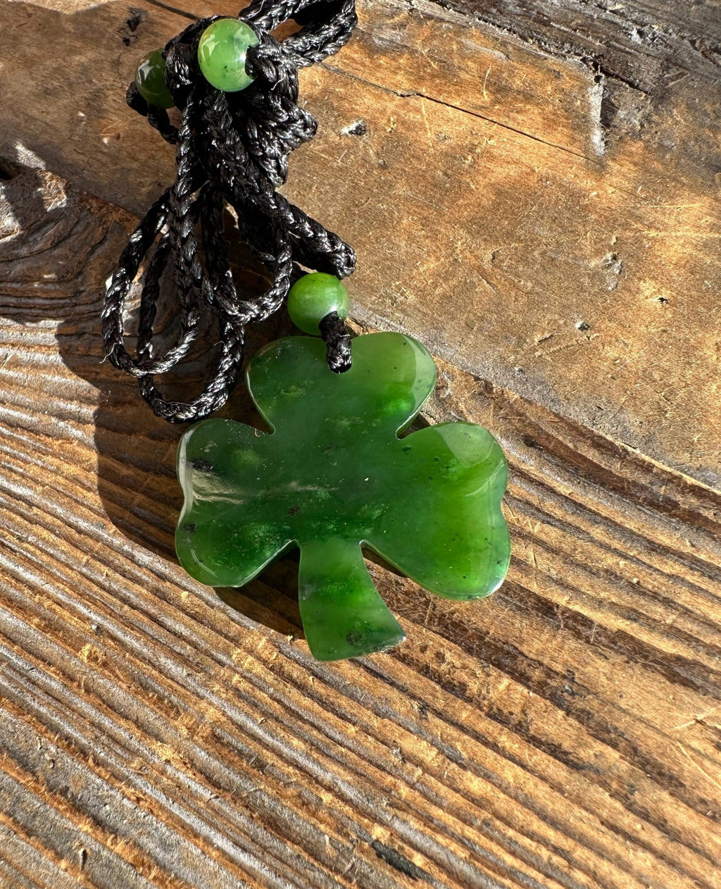 Canadian Jade 3 Leaf Clover Pendant - 30mm - 1451 - Shop Avnu