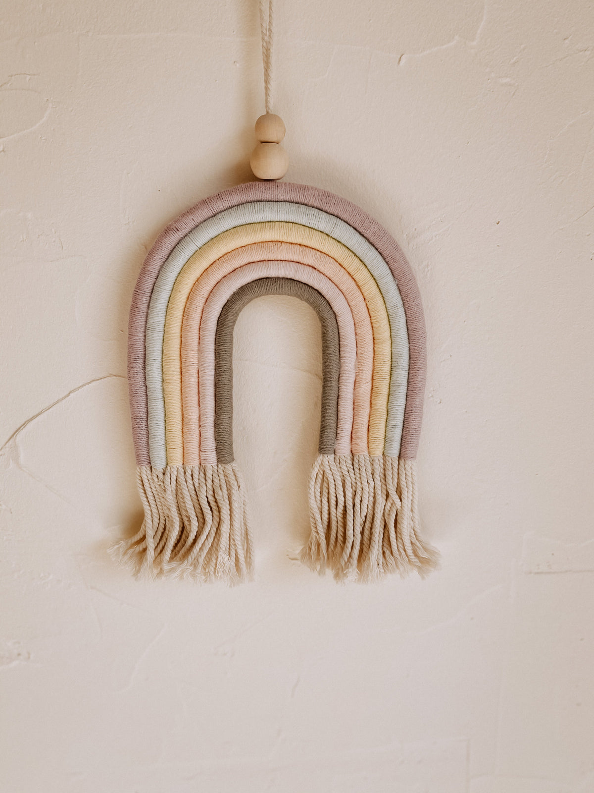 Mia Macrame Rainbow