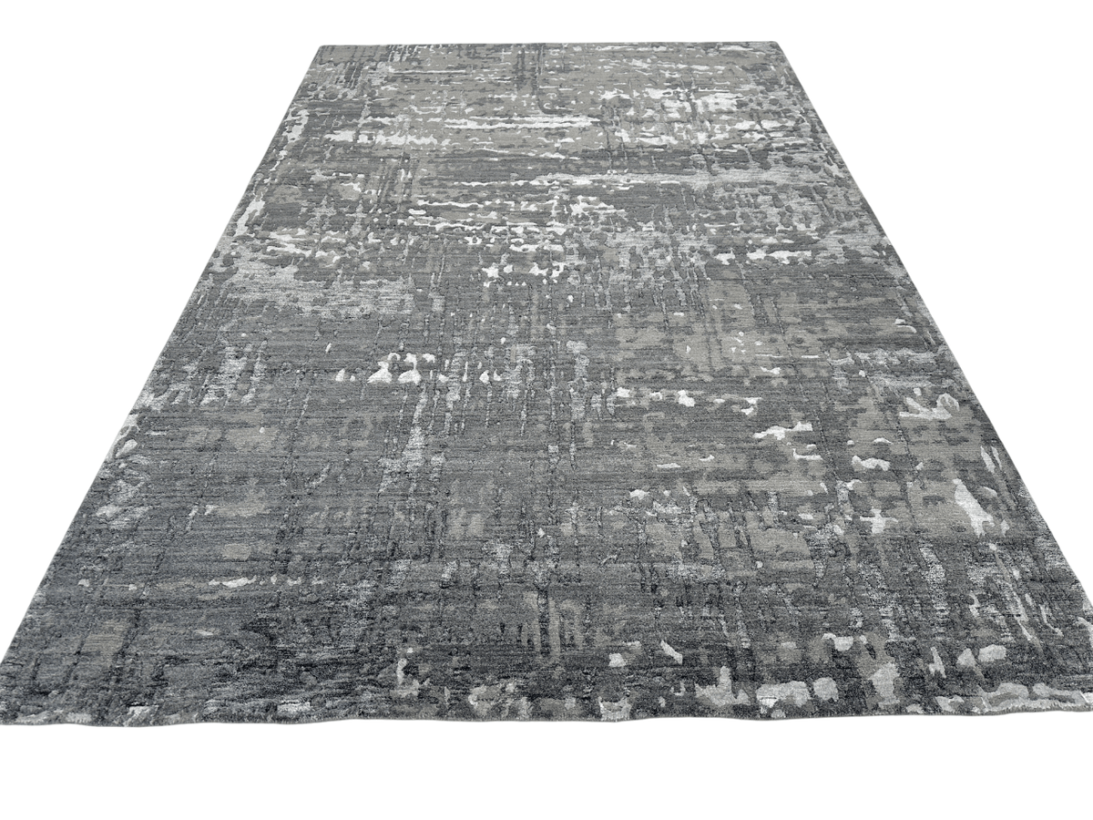 Modern, Carved Tibetan-Style 6x9 (dark gray)