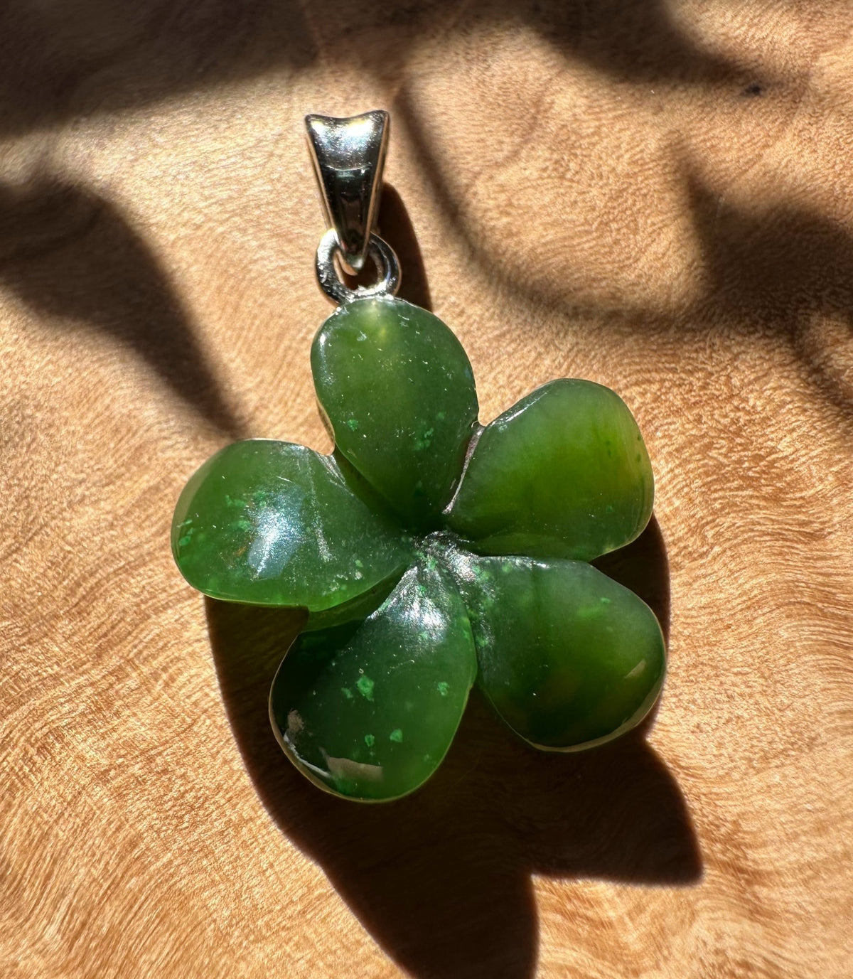 Jade Flower Pendant, Forget Me Knot - Shop Avnu