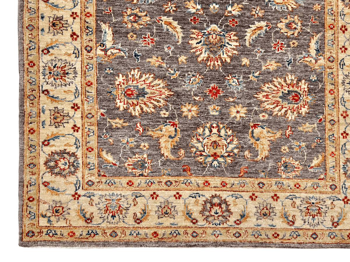 Chobi Farahan (4'00"x5'06") lavendar-gray/ivory