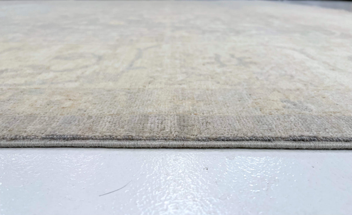 WhiteWash Chobi 10'00" x 13'05" lt.gry/ivo