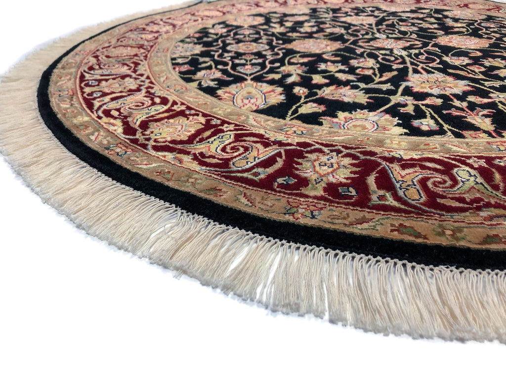 Indo-Tabriz Wool & Silk blk/dkred 4' round