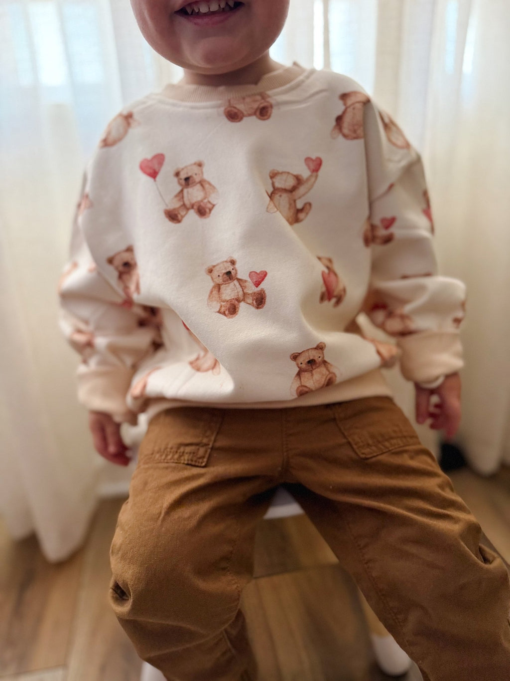 Teddy Bear Hearts Crewneck Sweatshirt - Shop Avnu