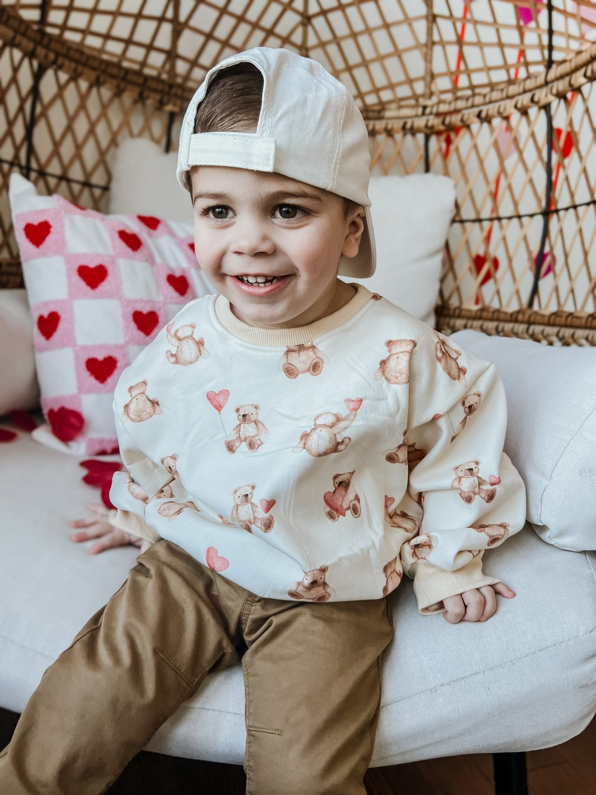 Teddy Bear Hearts Crewneck Sweatshirt - Shop Avnu