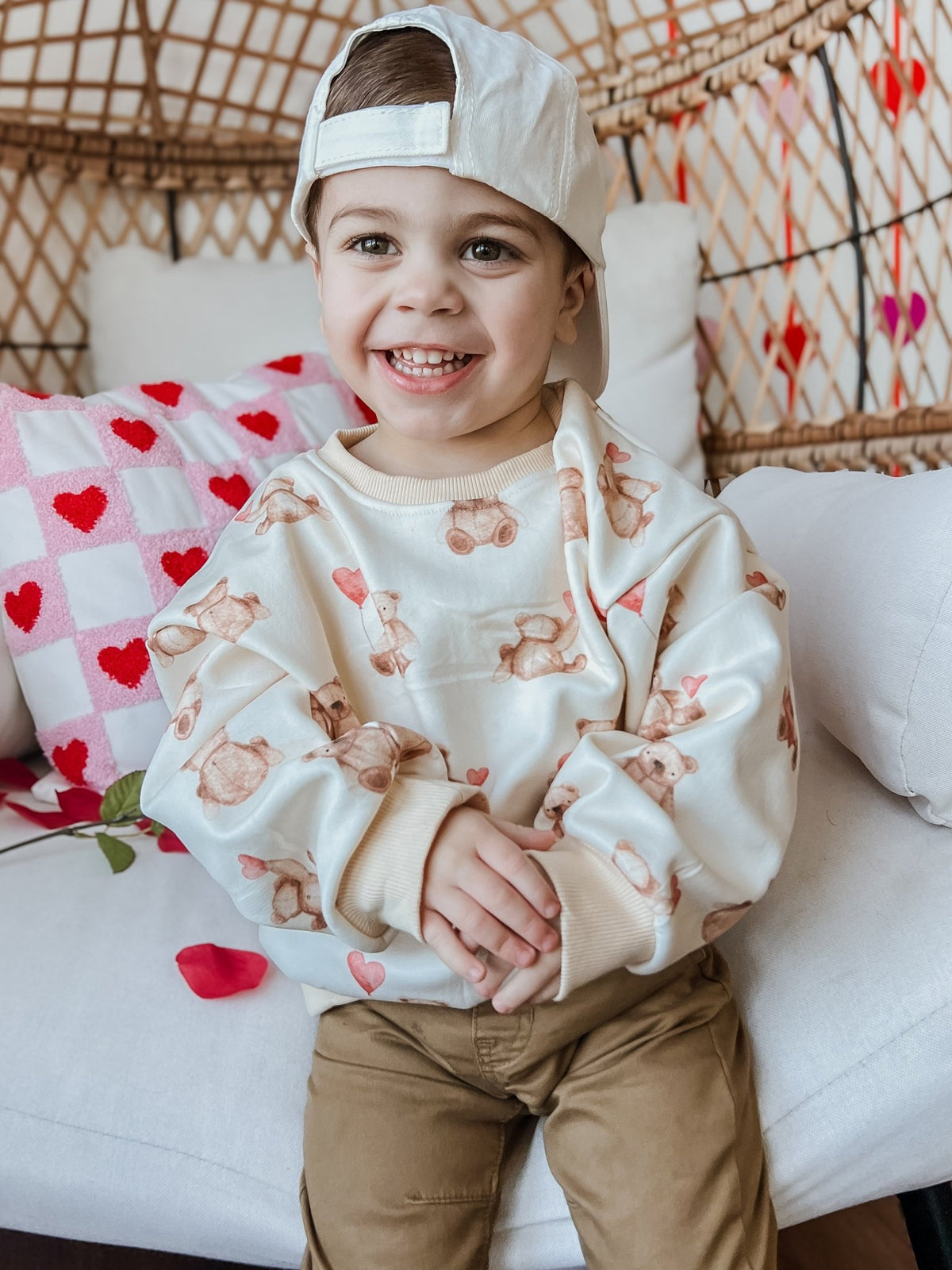 Teddy Bear Hearts Crewneck Sweatshirt - Shop Avnu
