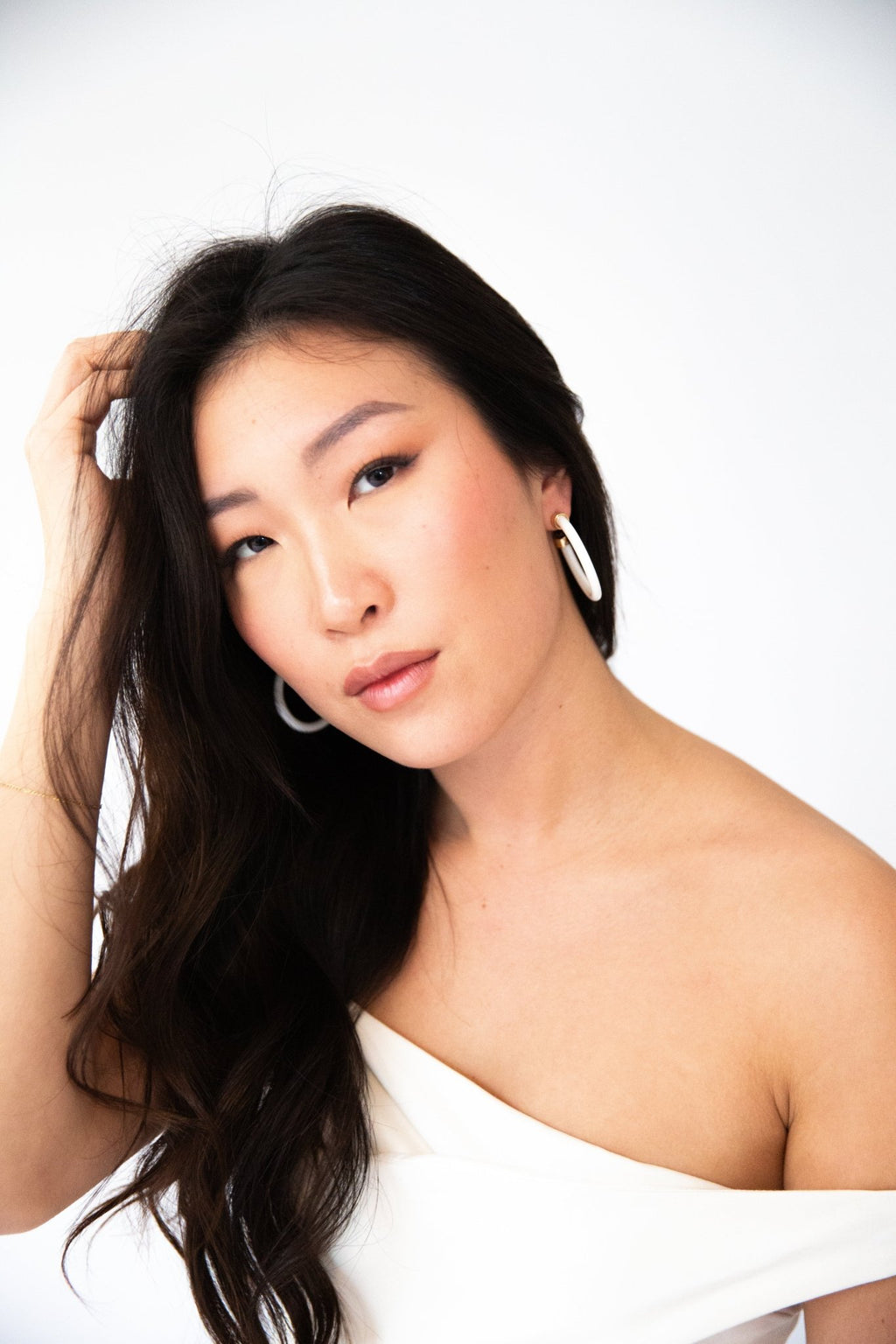 1.5" White Hoop Earrings - Shop Avnu