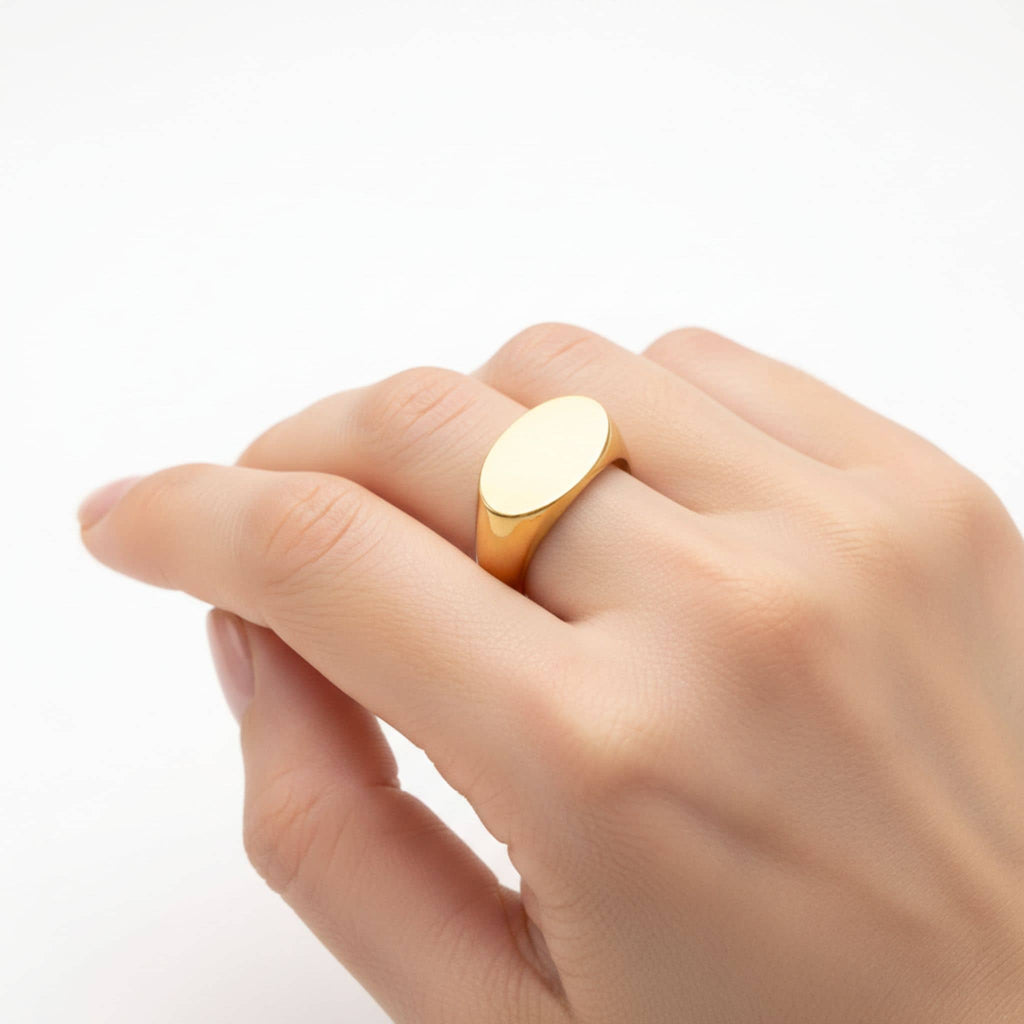 Pendo Oval Signet Brass Ring