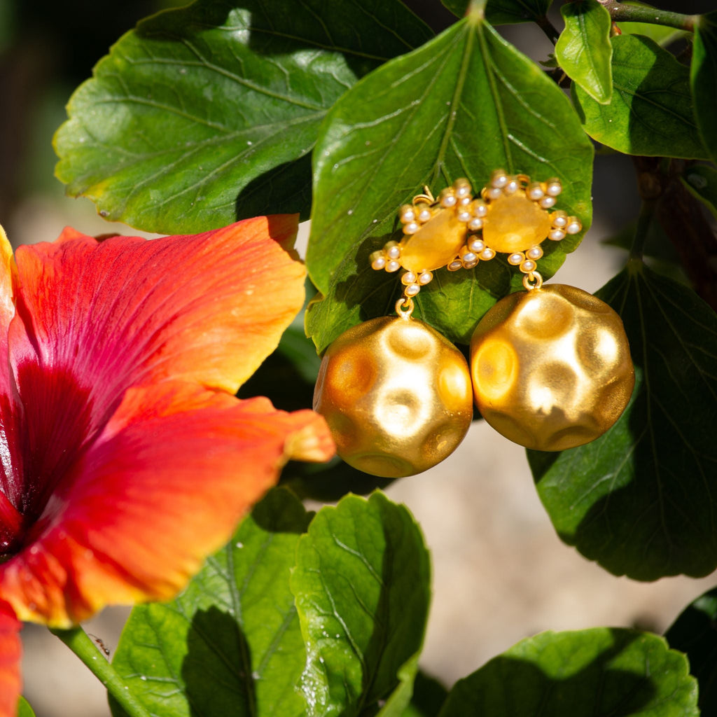 Playa del Sol Drop Earrings - Pearl - Shop Avnu