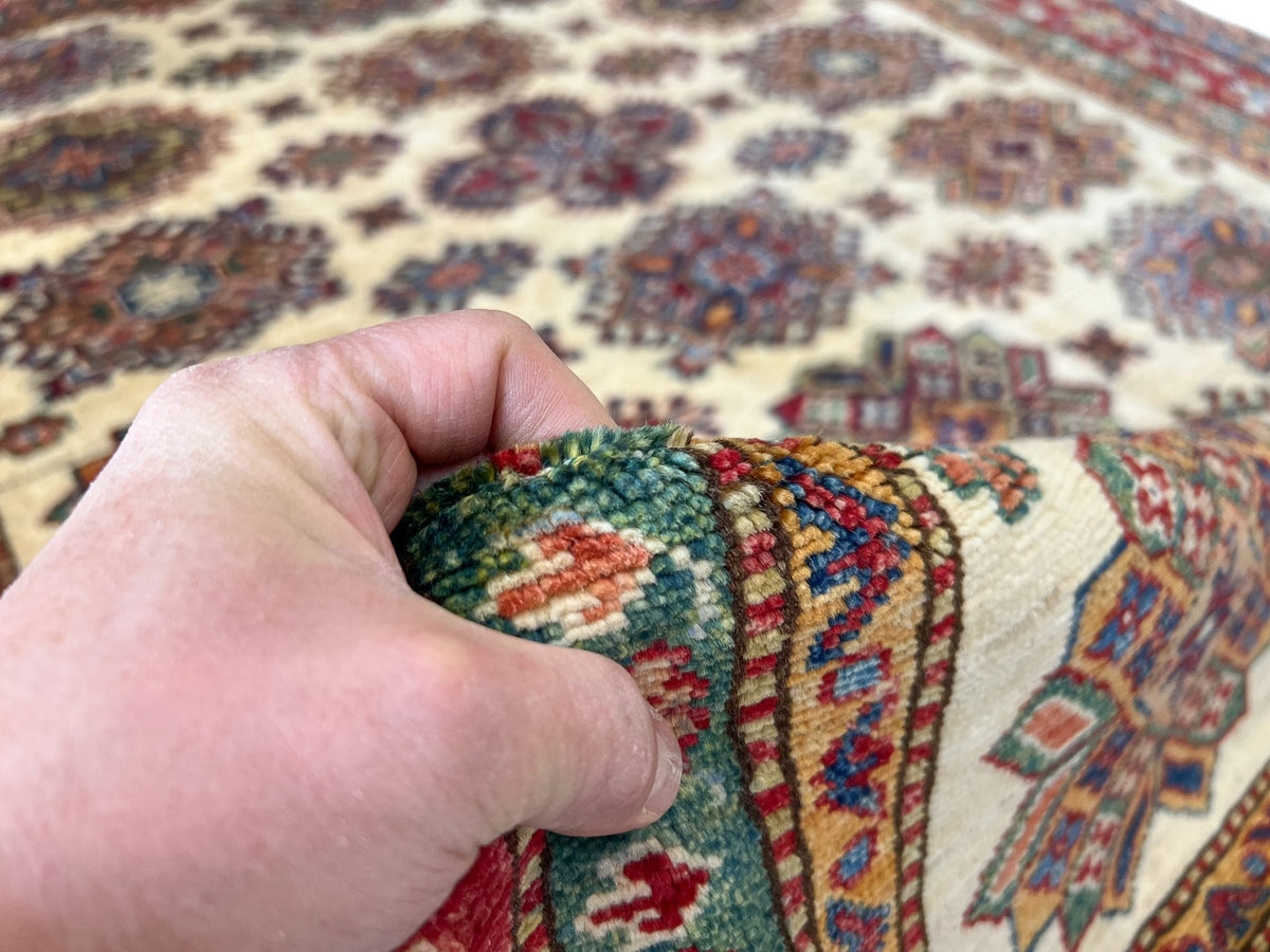 Super Kazak (5'07"x7'09") ivory/red