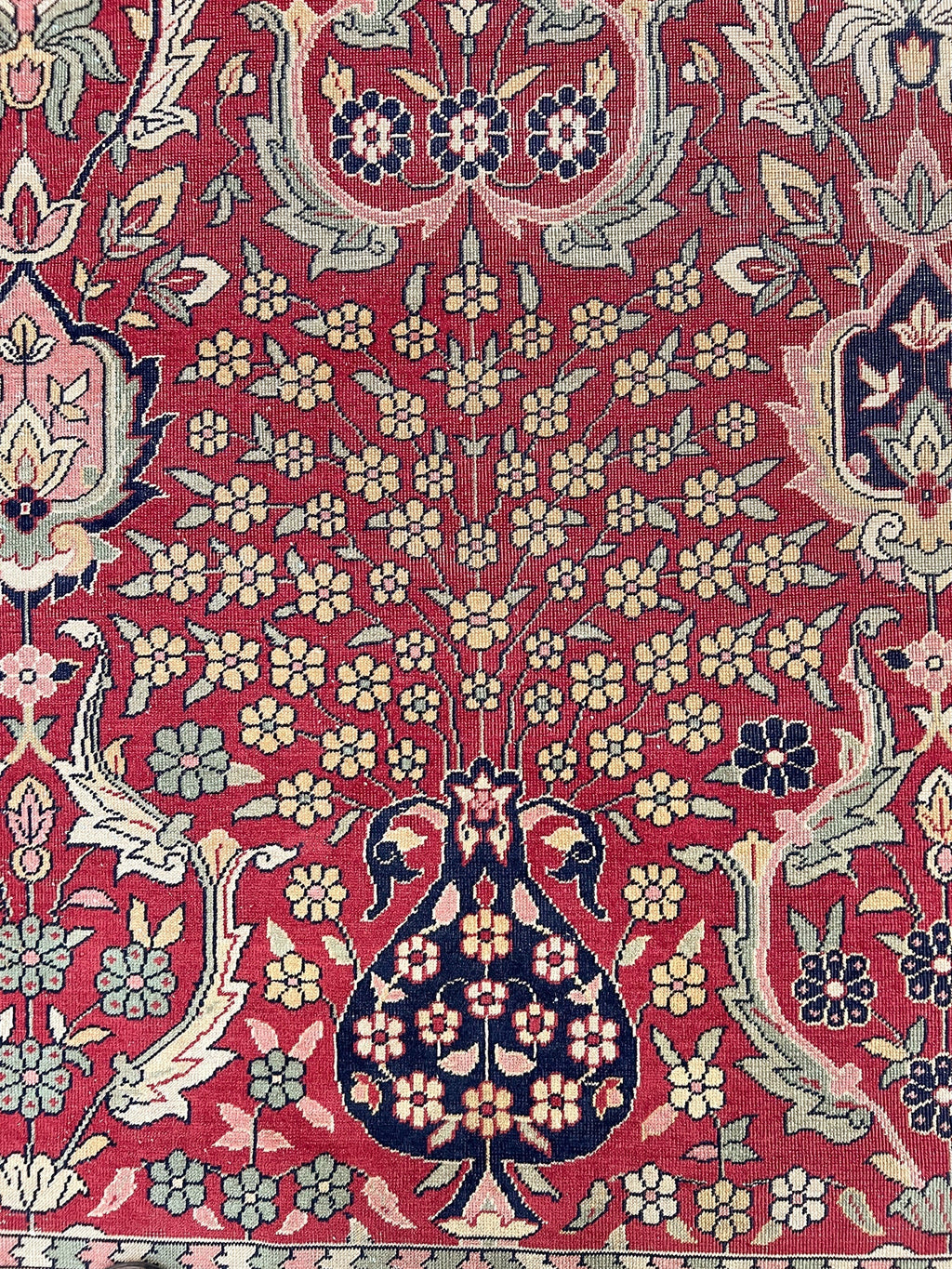 Antique Amritsar (10'00"x16'02") deep red