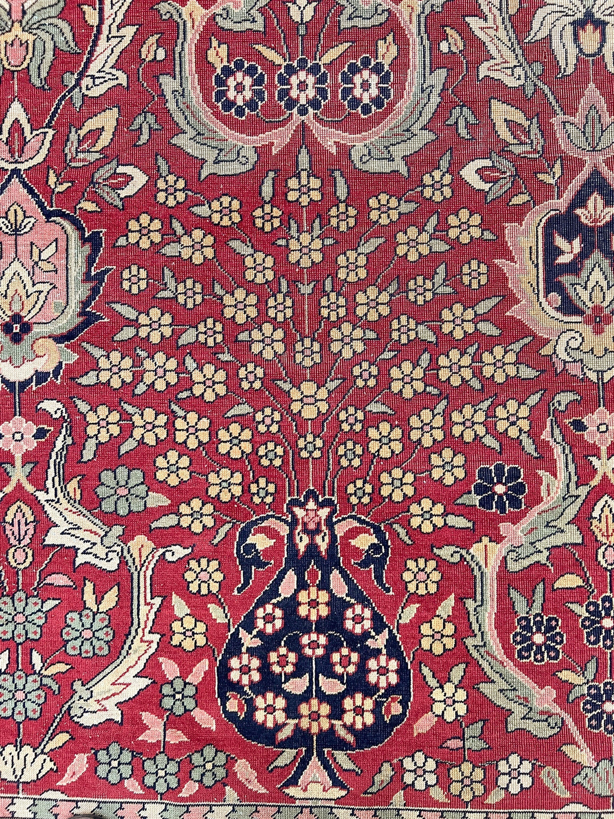 Antique Amritsar (10'00"x16'02") deep red