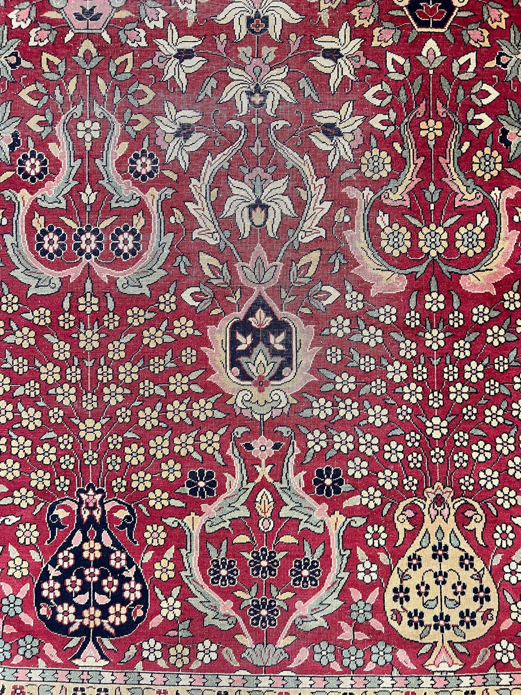 Antique Amritsar (10'00"x16'02") deep red