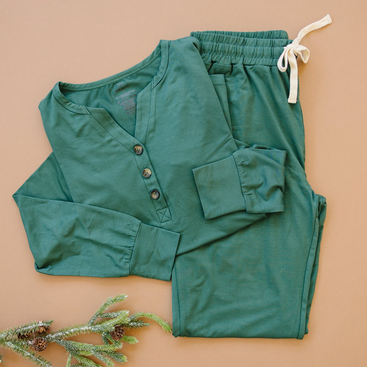 Women's Green Emerald Bamboo Christmas Pajamas - Shop Avnu