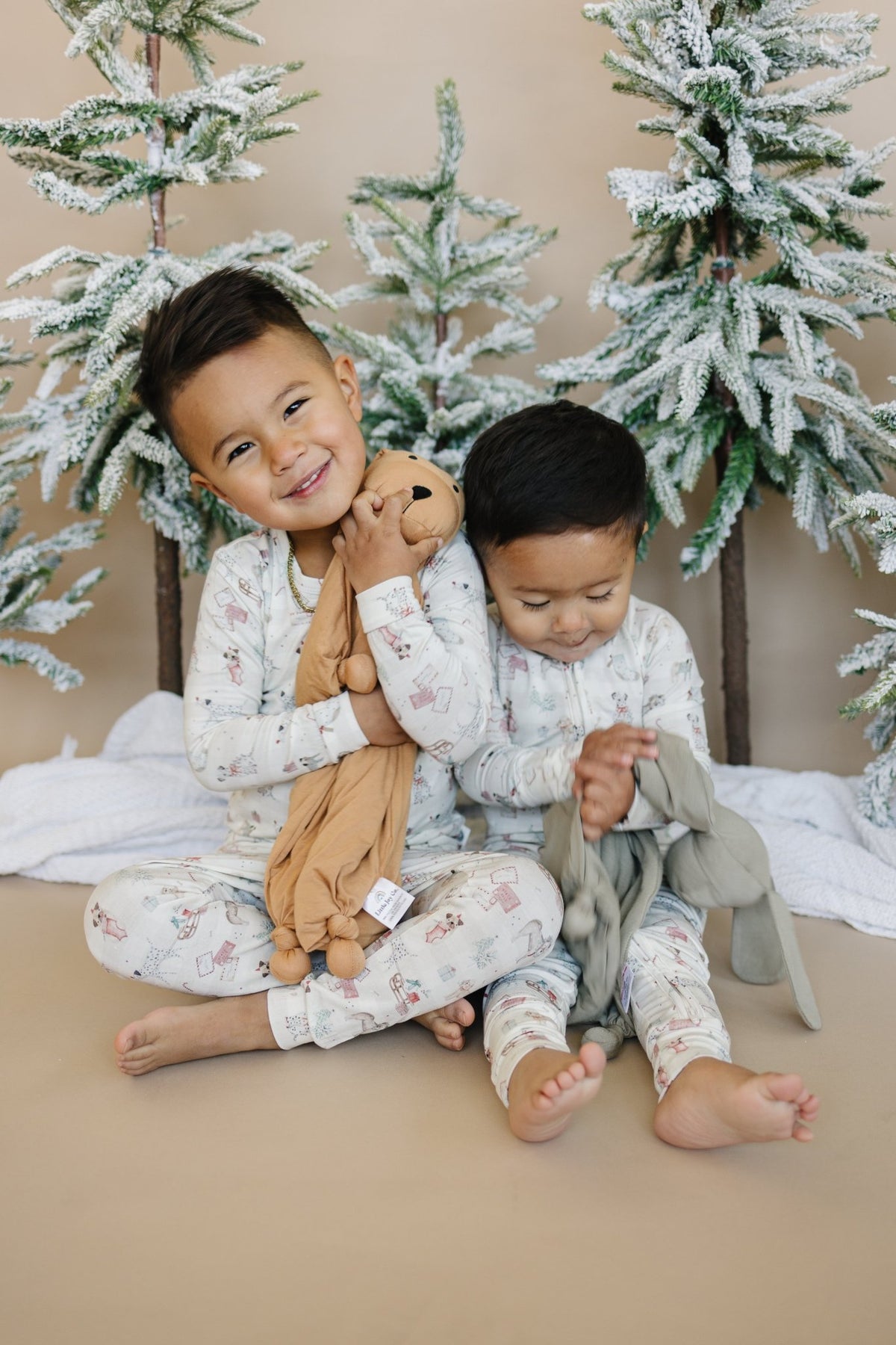Santa Paws 2pc Bamboo Pajamas - Shop Avnu