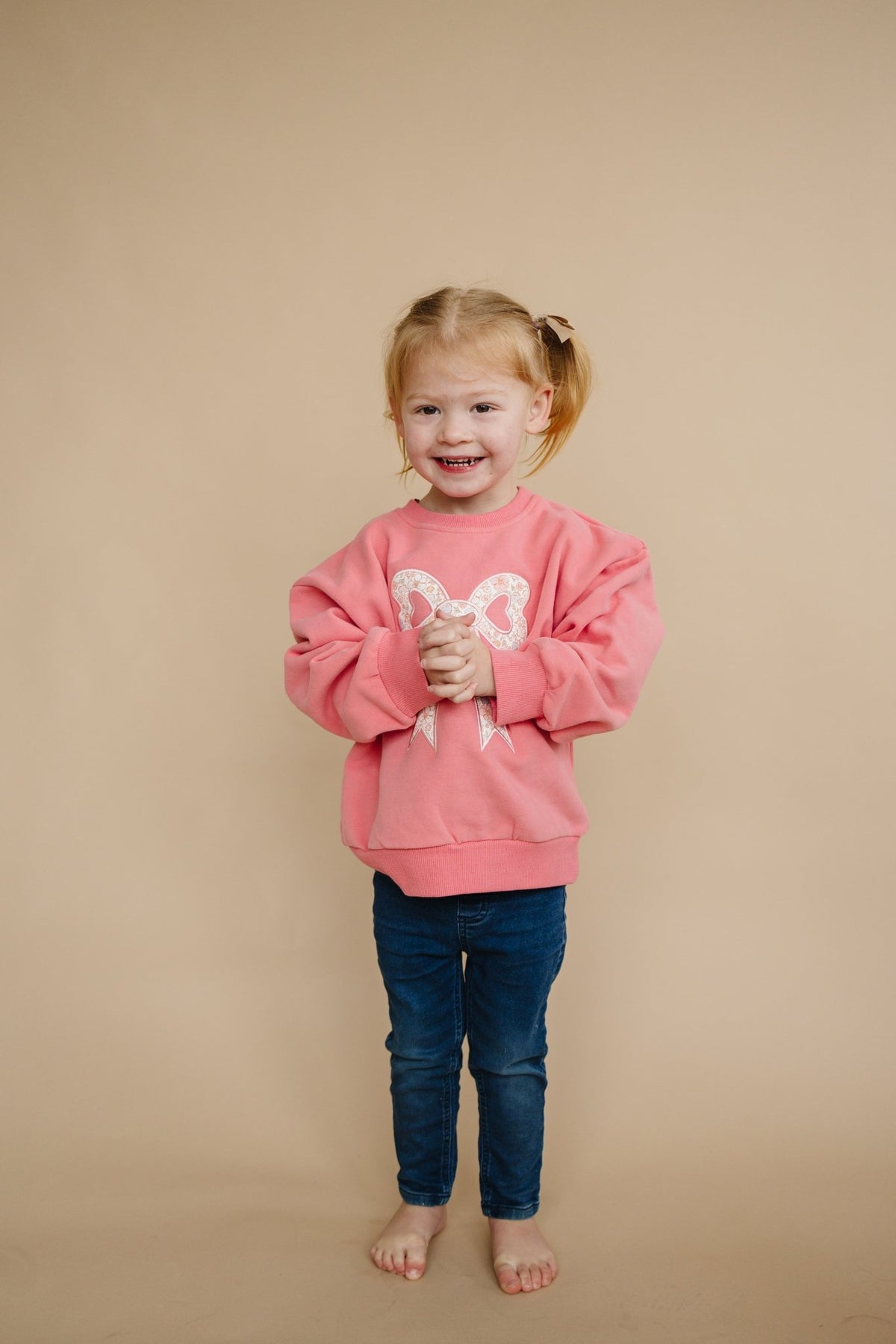 Applique Floral Bow Crewneck Sweatshirt - Shop Avnu