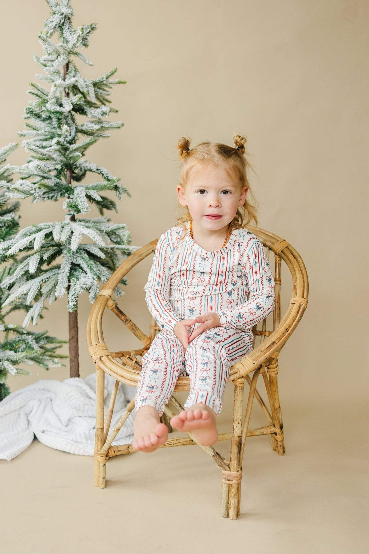 Candy Cane Lane Bamboo Christmas Pajamas - 2pc Set - Shop Avnu