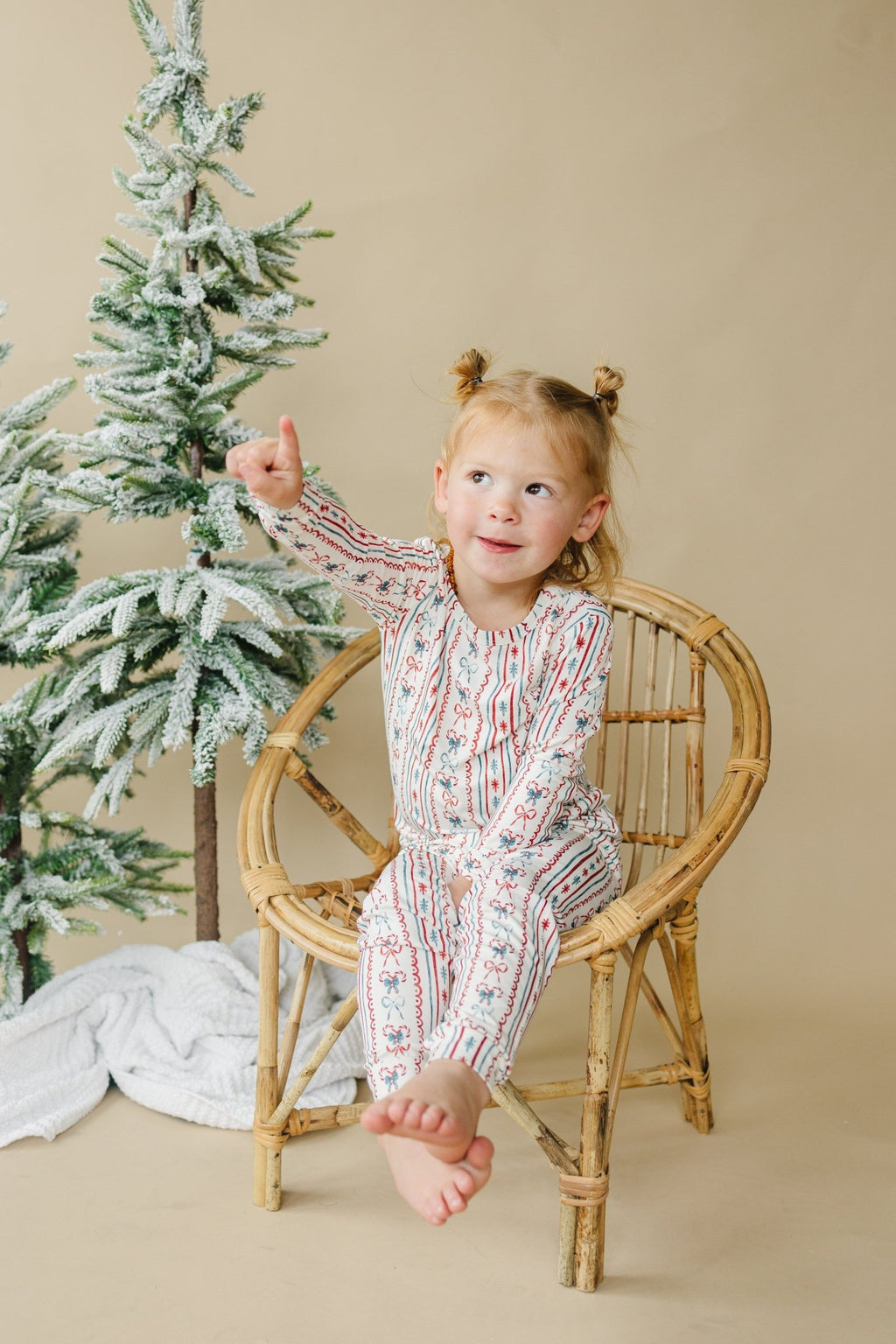 Candy Cane Lane Bamboo Christmas Pajamas - 2pc Set - Shop Avnu