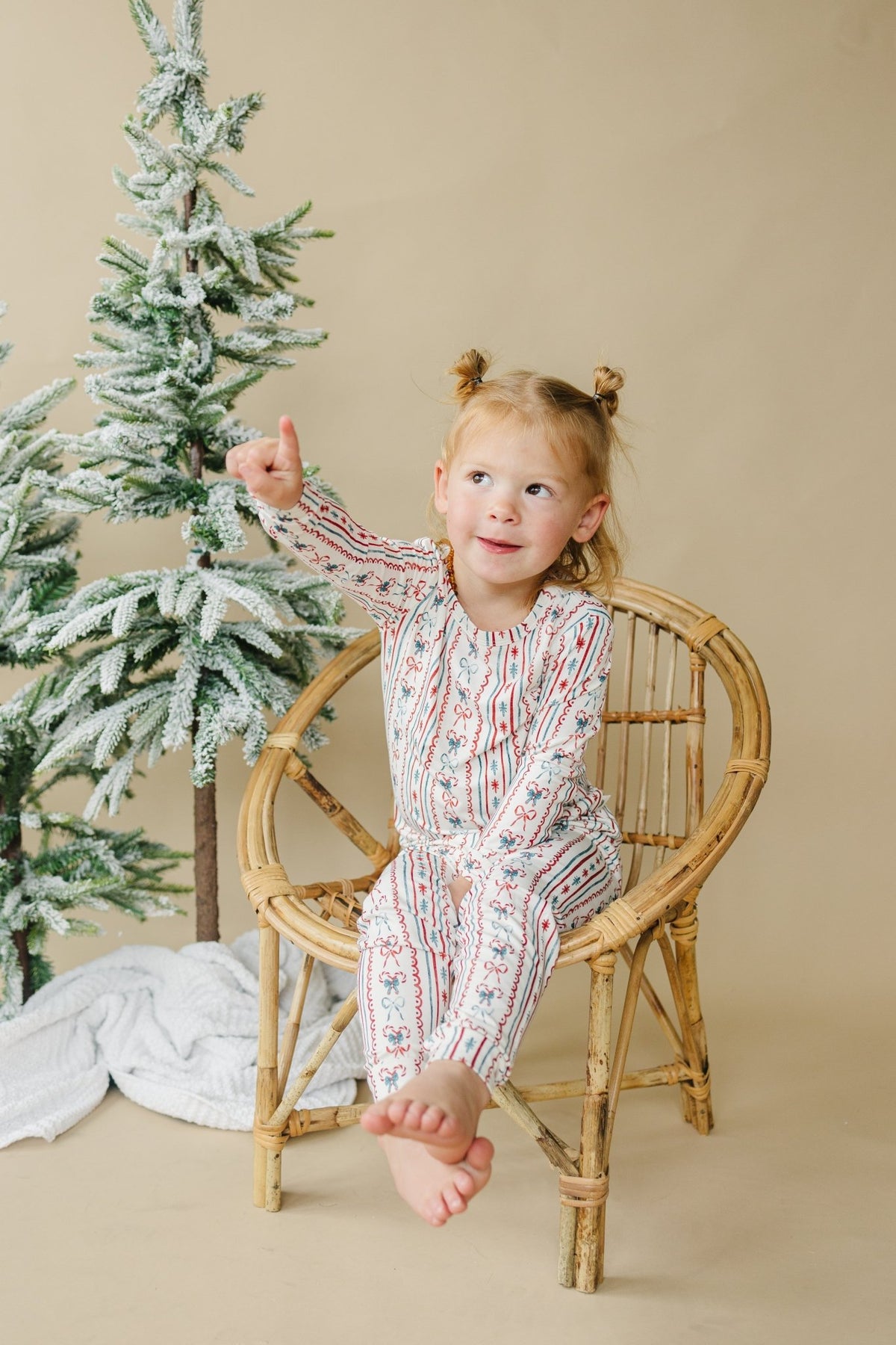 Candy Cane Lane Bamboo Christmas Pajamas - 2pc Set - Shop Avnu