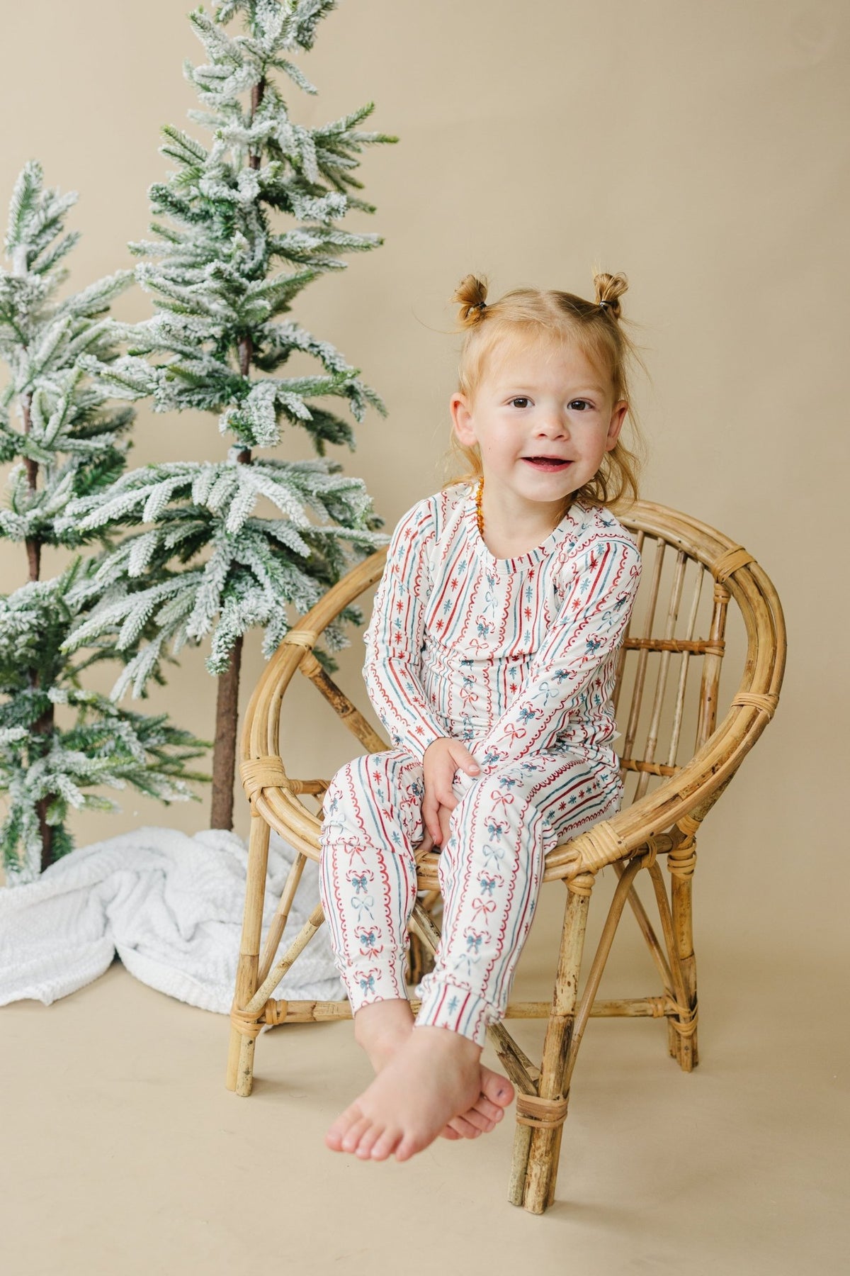 Candy Cane Lane Bamboo Christmas Pajamas - 2pc Set - Shop Avnu