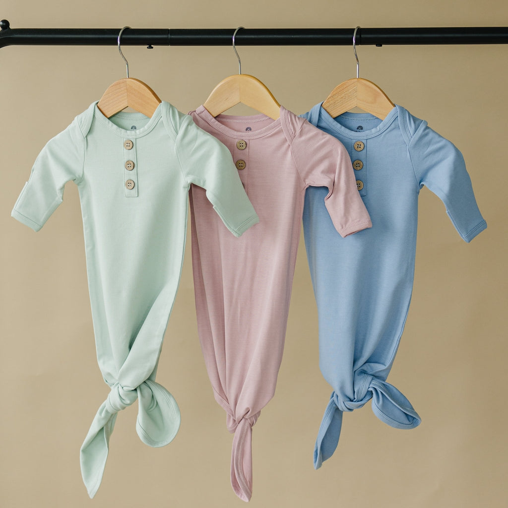 Newborn Bamboo Gown & Hat Set - Shop Avnu