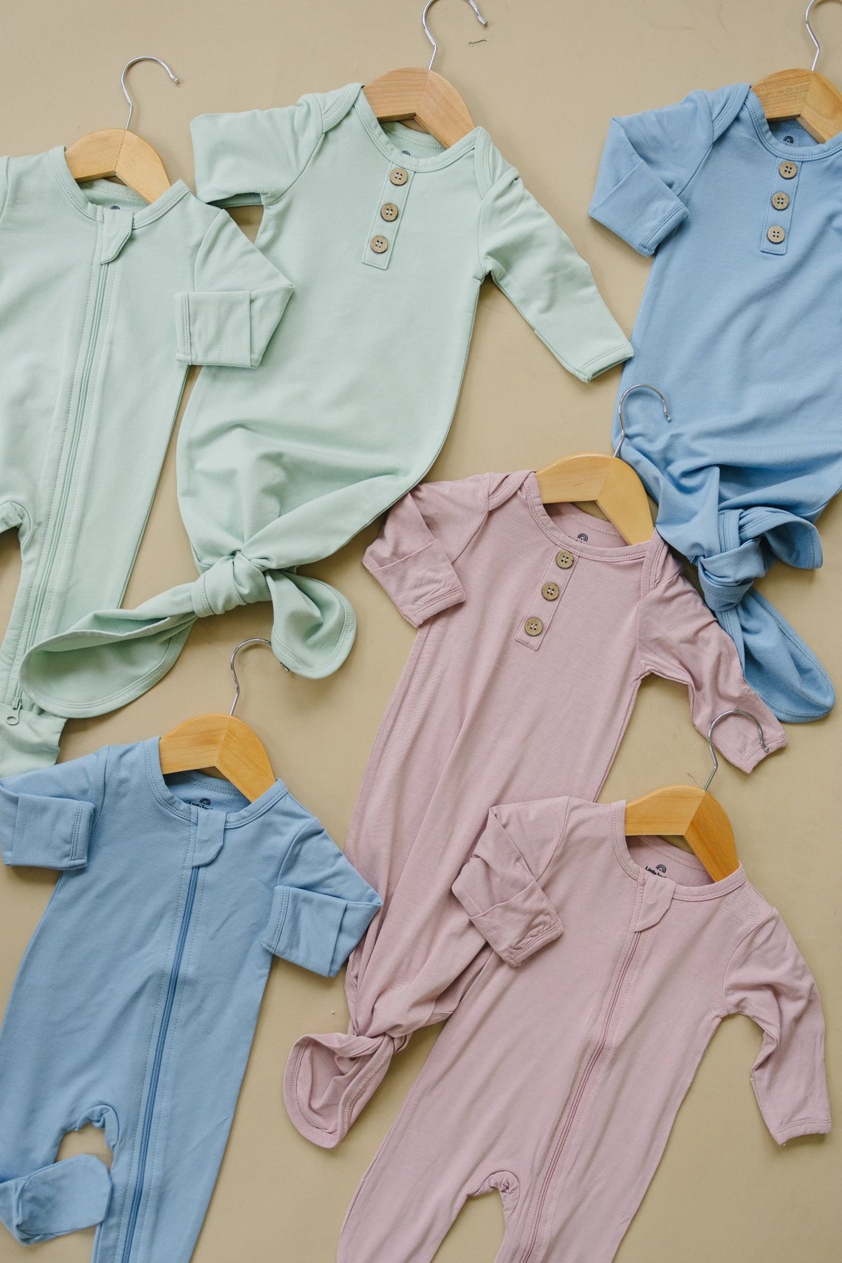 Newborn Bamboo Gown & Hat Set - Shop Avnu