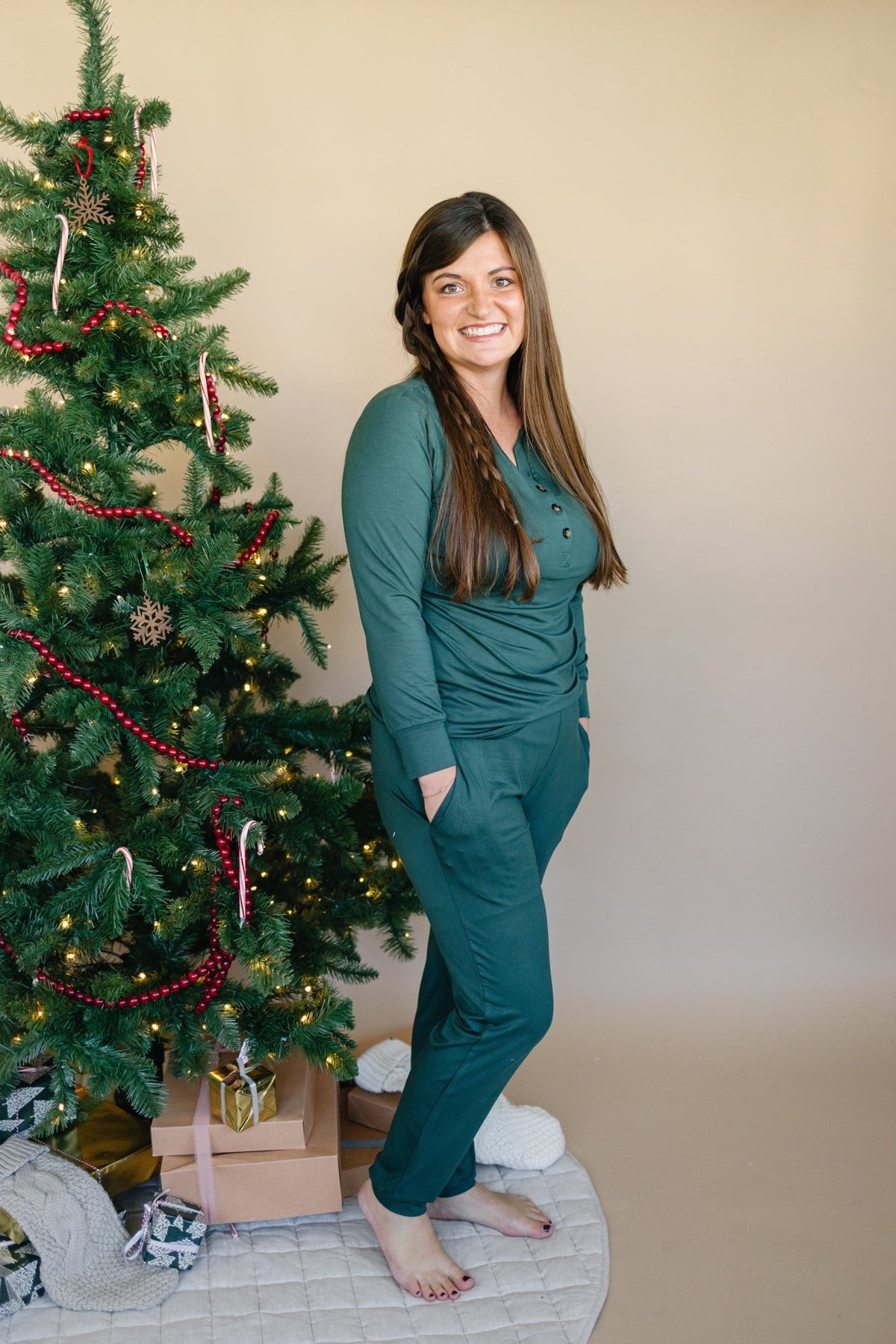 Women's Green Emerald Bamboo Christmas Pajamas - Shop Avnu