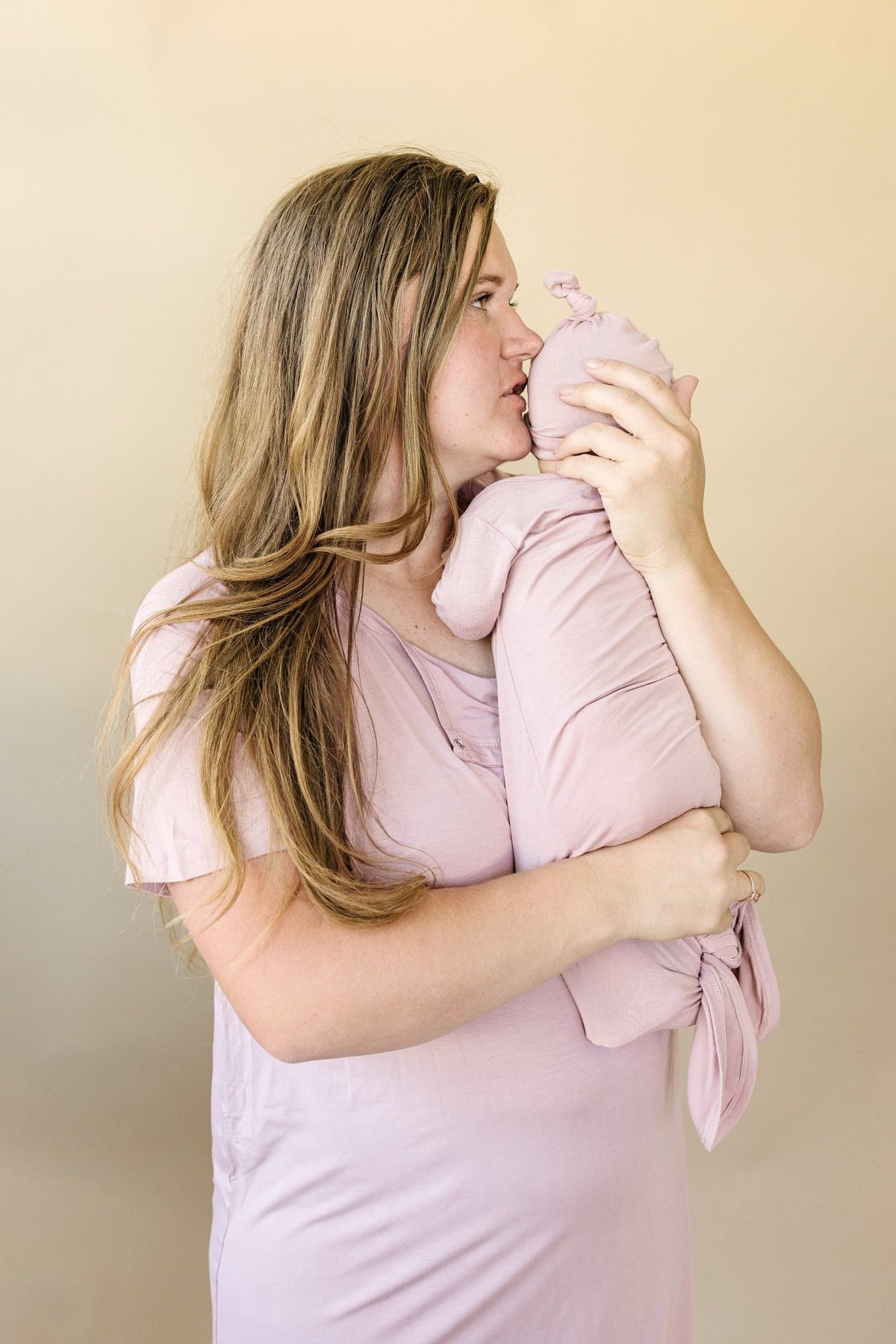 Newborn Bamboo Gown & Hat Set - Shop Avnu